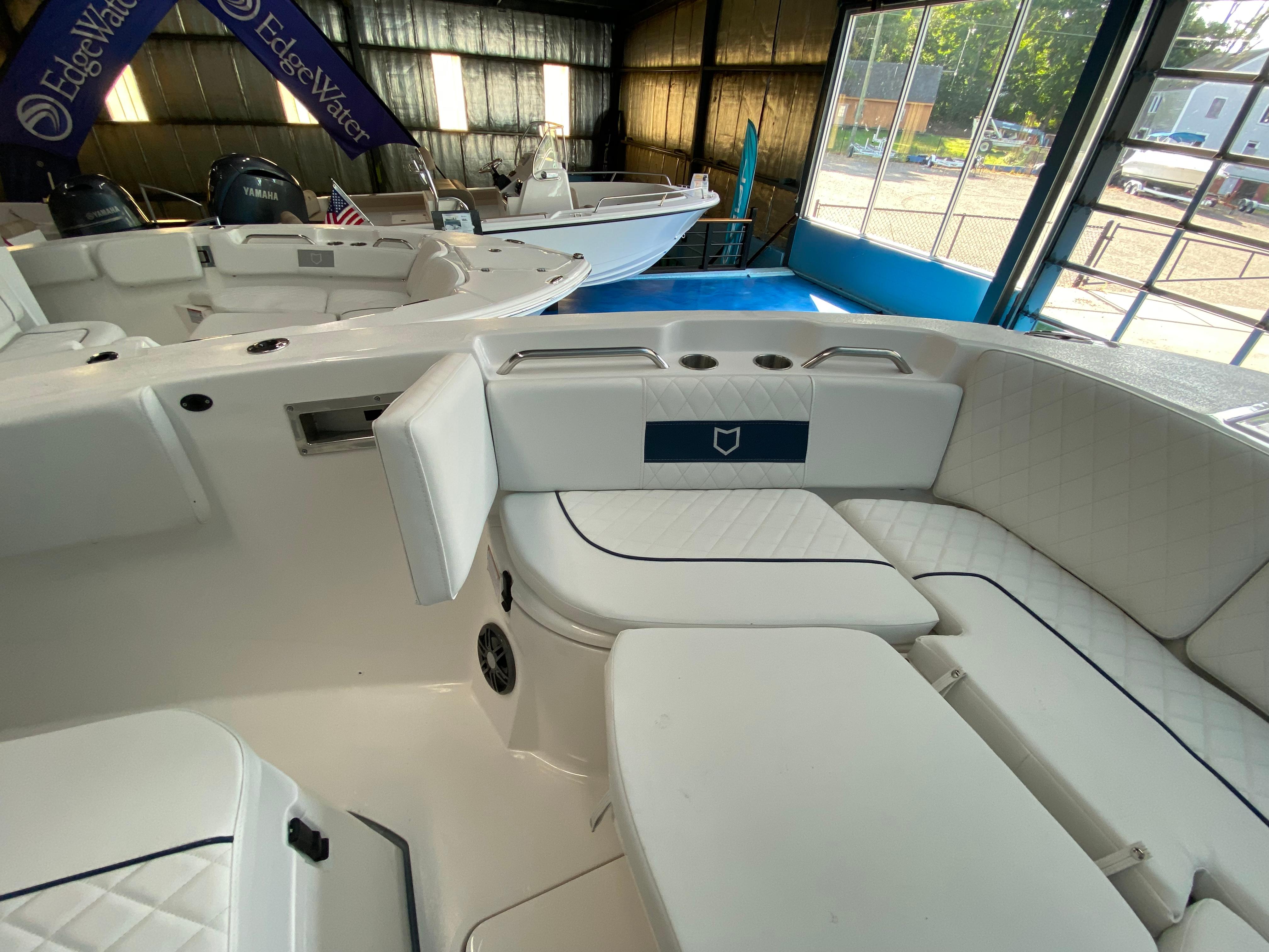 2025 Sea Fox 268 Commander-22