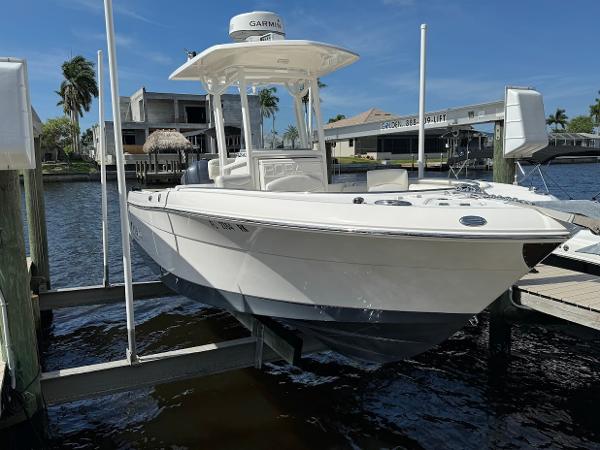 24' Robalo, Listing Number 100915356, - Photo No. 6