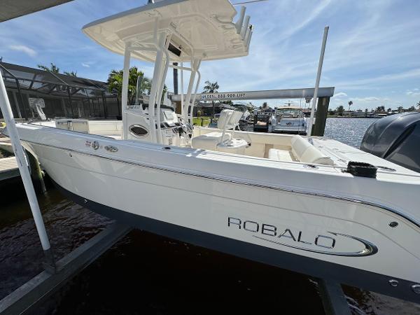 24' Robalo, Listing Number 100915356, - Photo No. 7