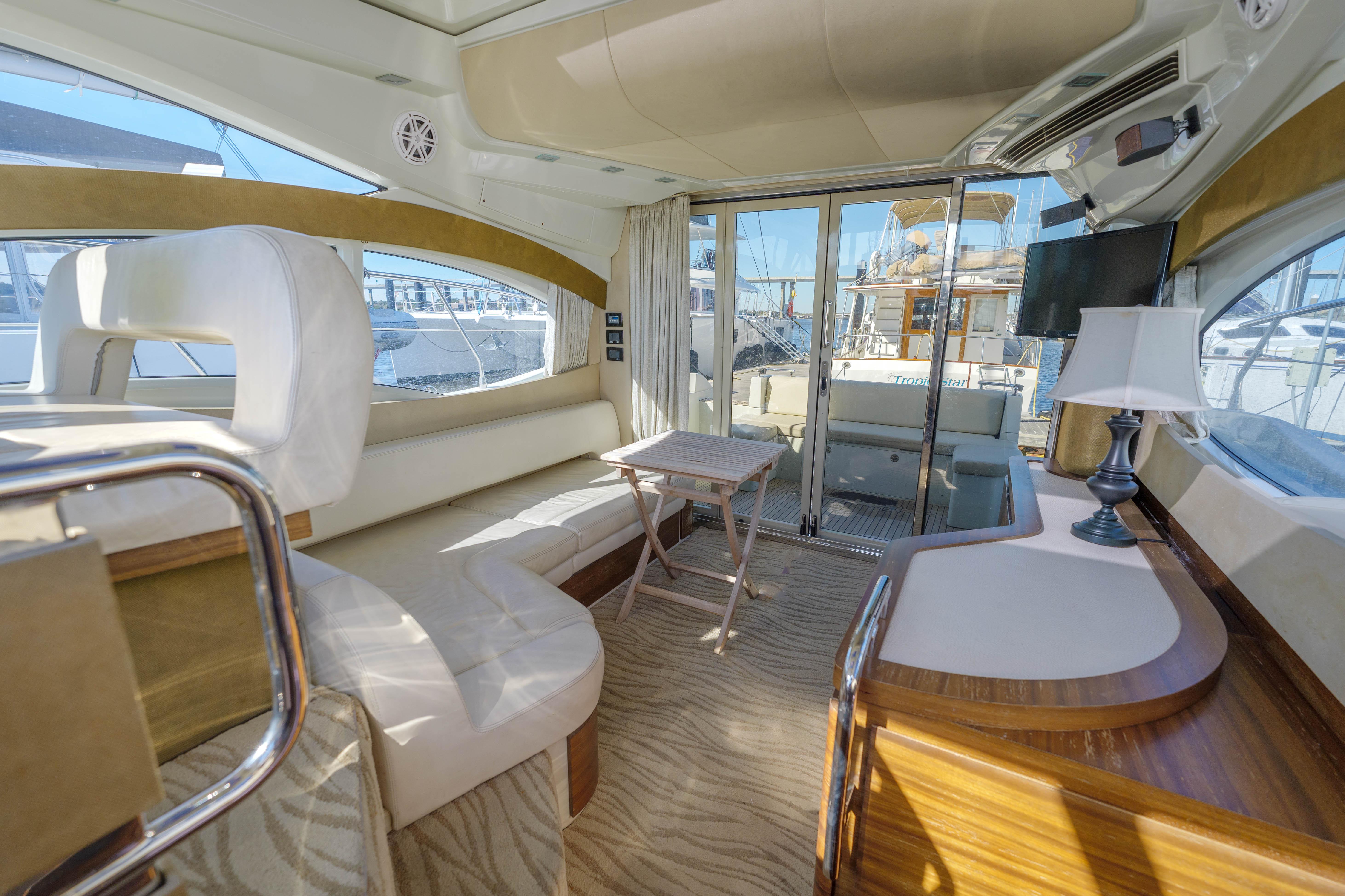 Azimut 40 Belle Mer- Salon