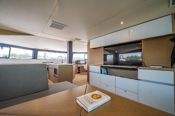 51' Neel, Listing Number 100917617, - Photo No. 6