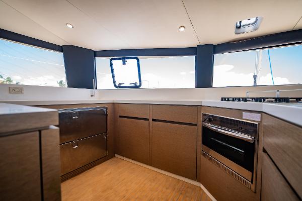 51' Neel, Listing Number 100917617, - Photo No. 13