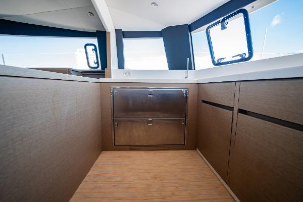 51' Neel, Listing Number 100917617, - Photo No. 15