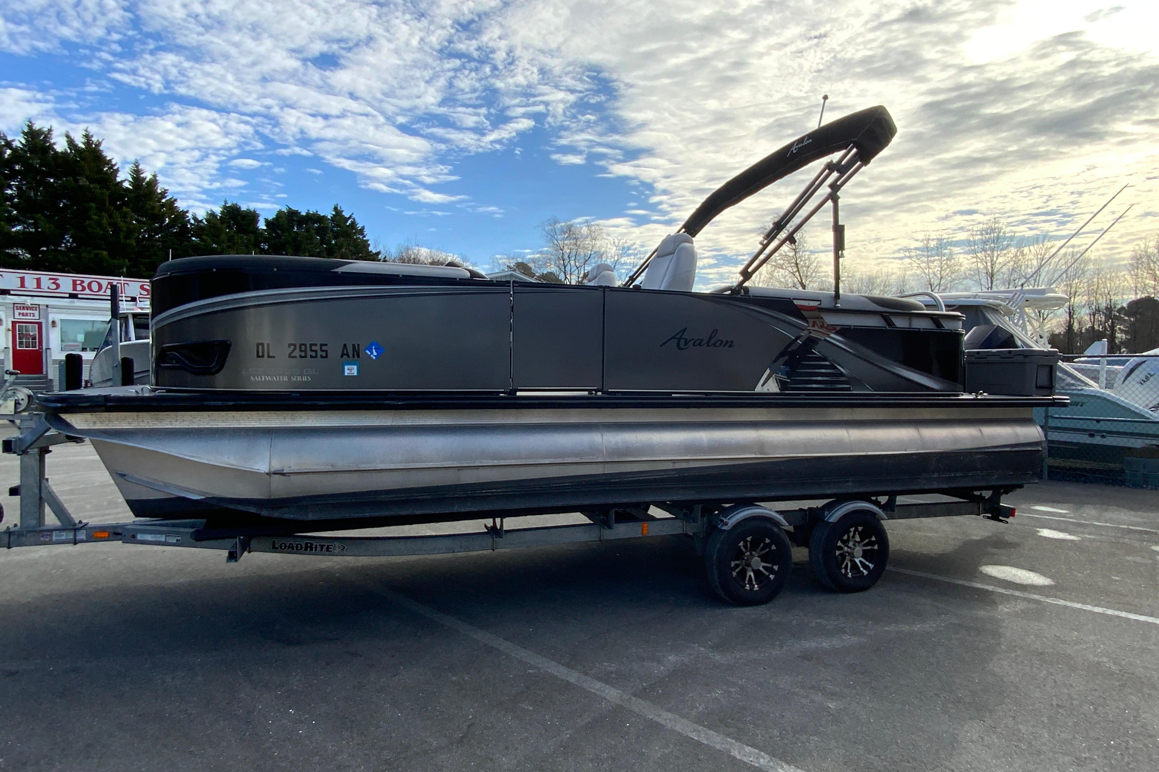 2021 Avalon LSZ Quad Lounger - 24'-6