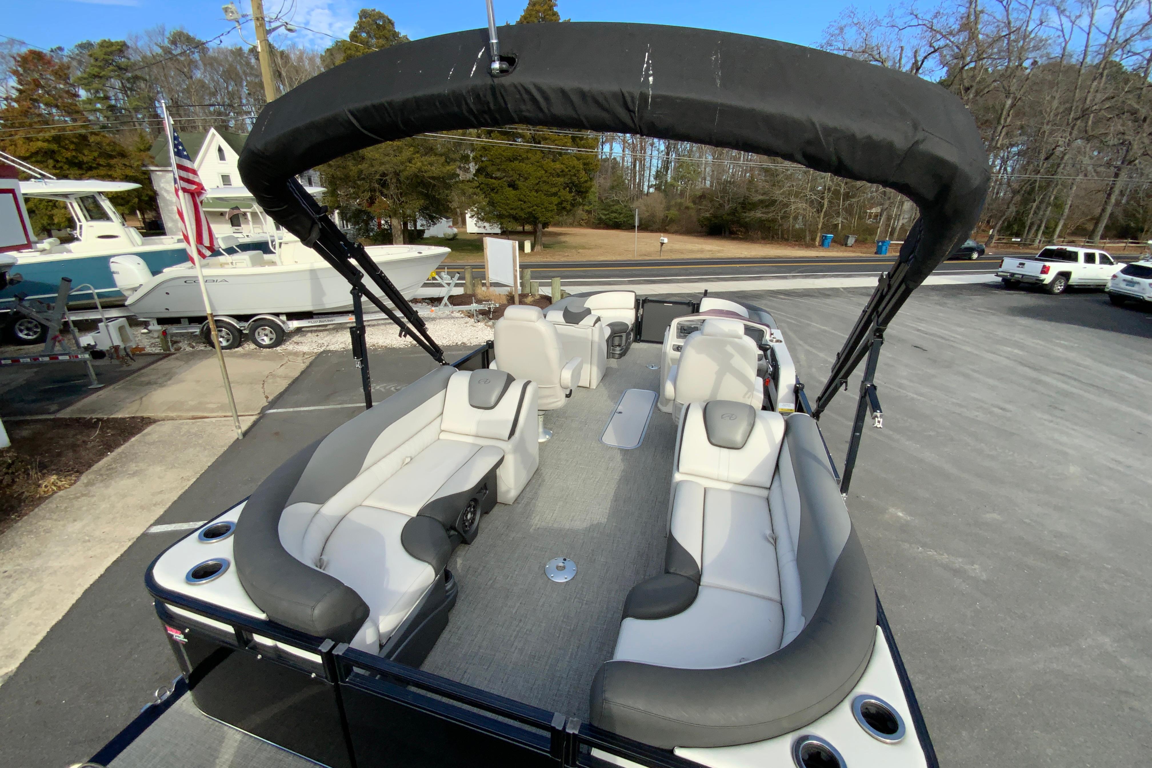 2021 Avalon LSZ Quad Lounger - 24'-12