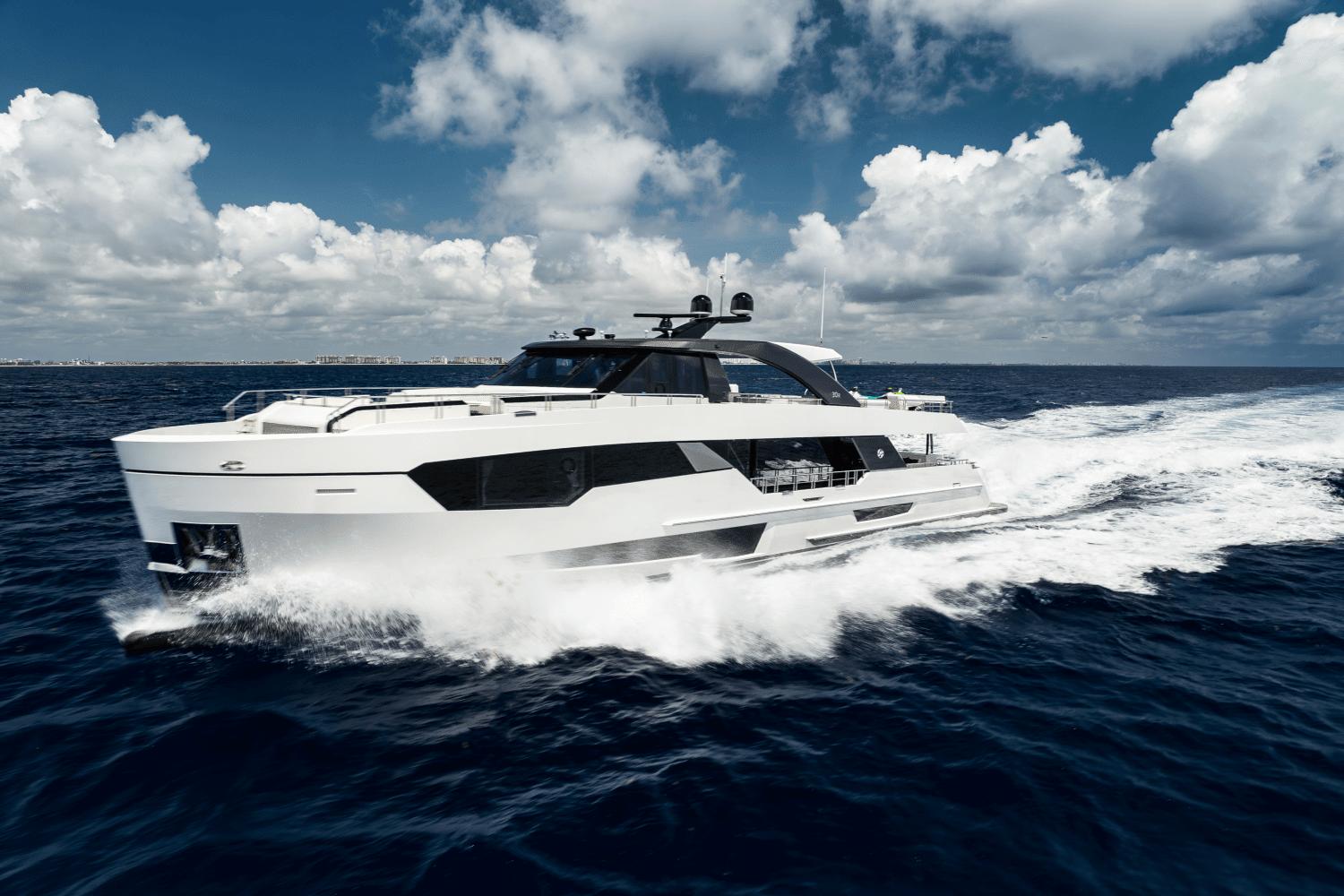 97.3' Ocean Alexander 30R 2023 | Seattle Yachts