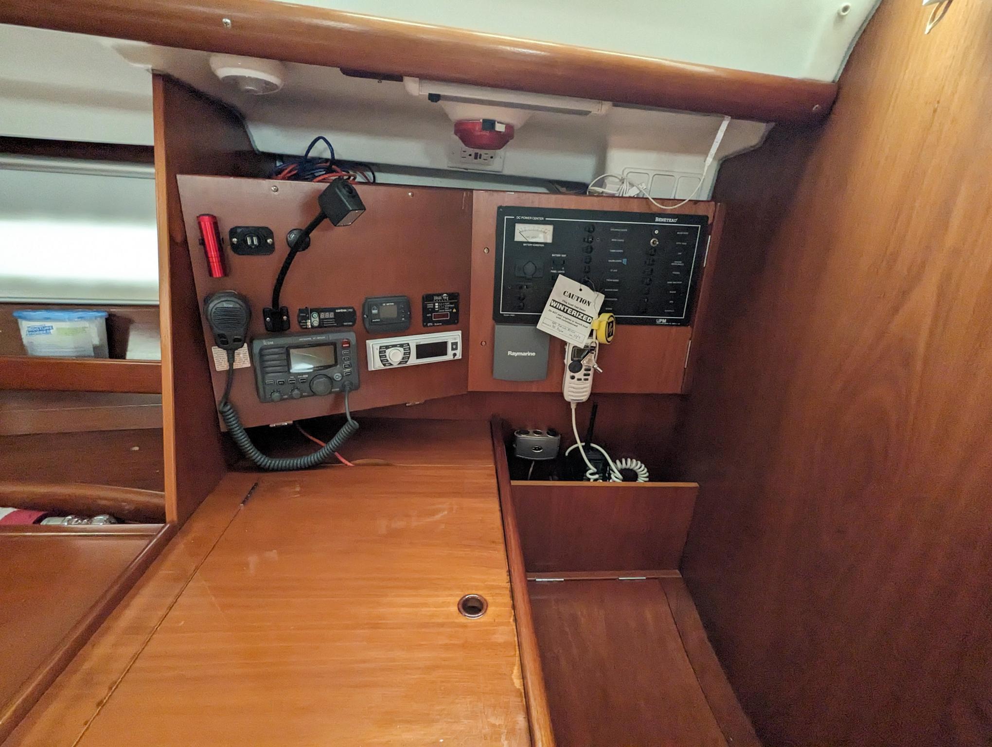2005 Beneteau 393-8