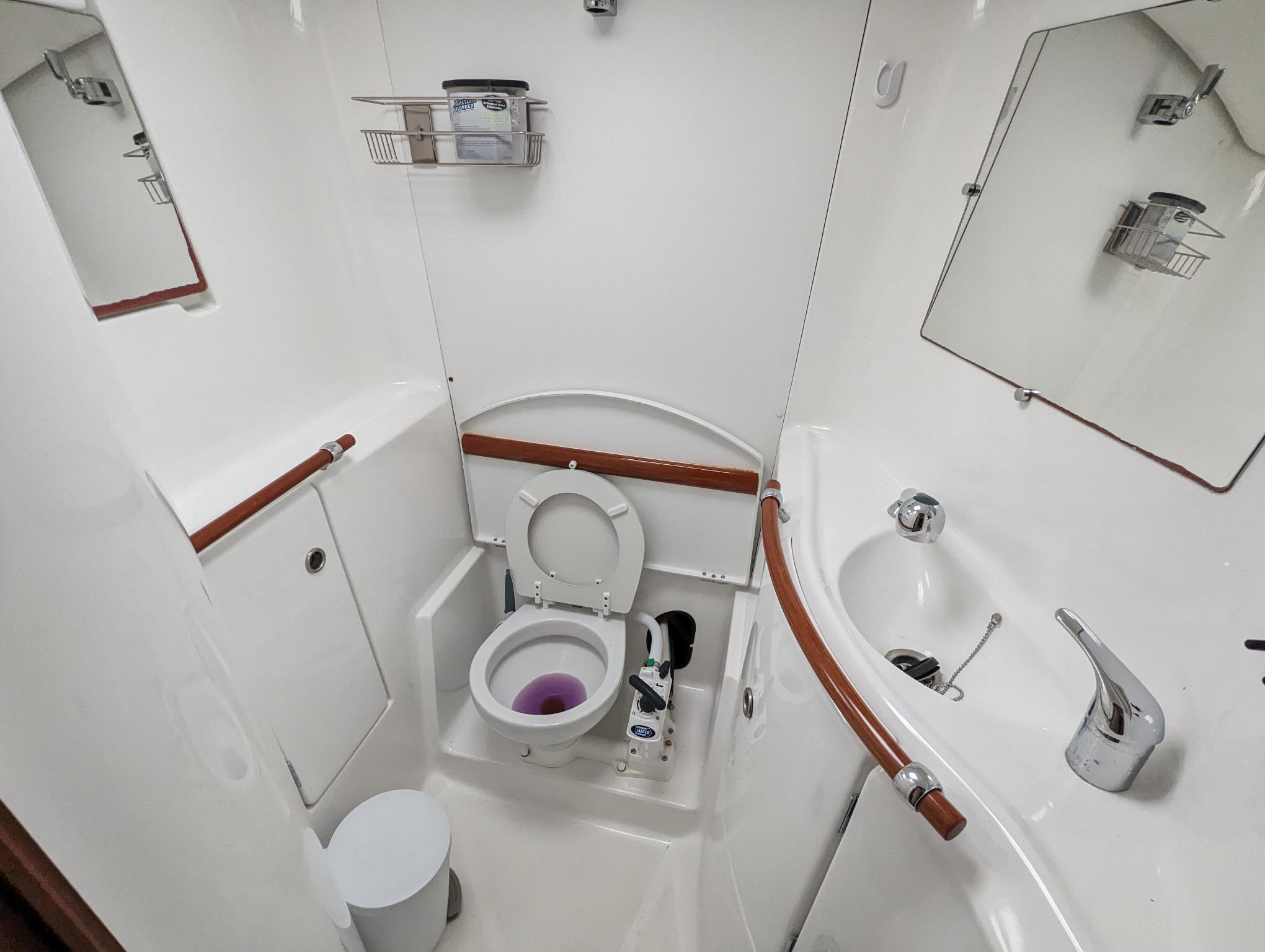 2005 Beneteau 393-11