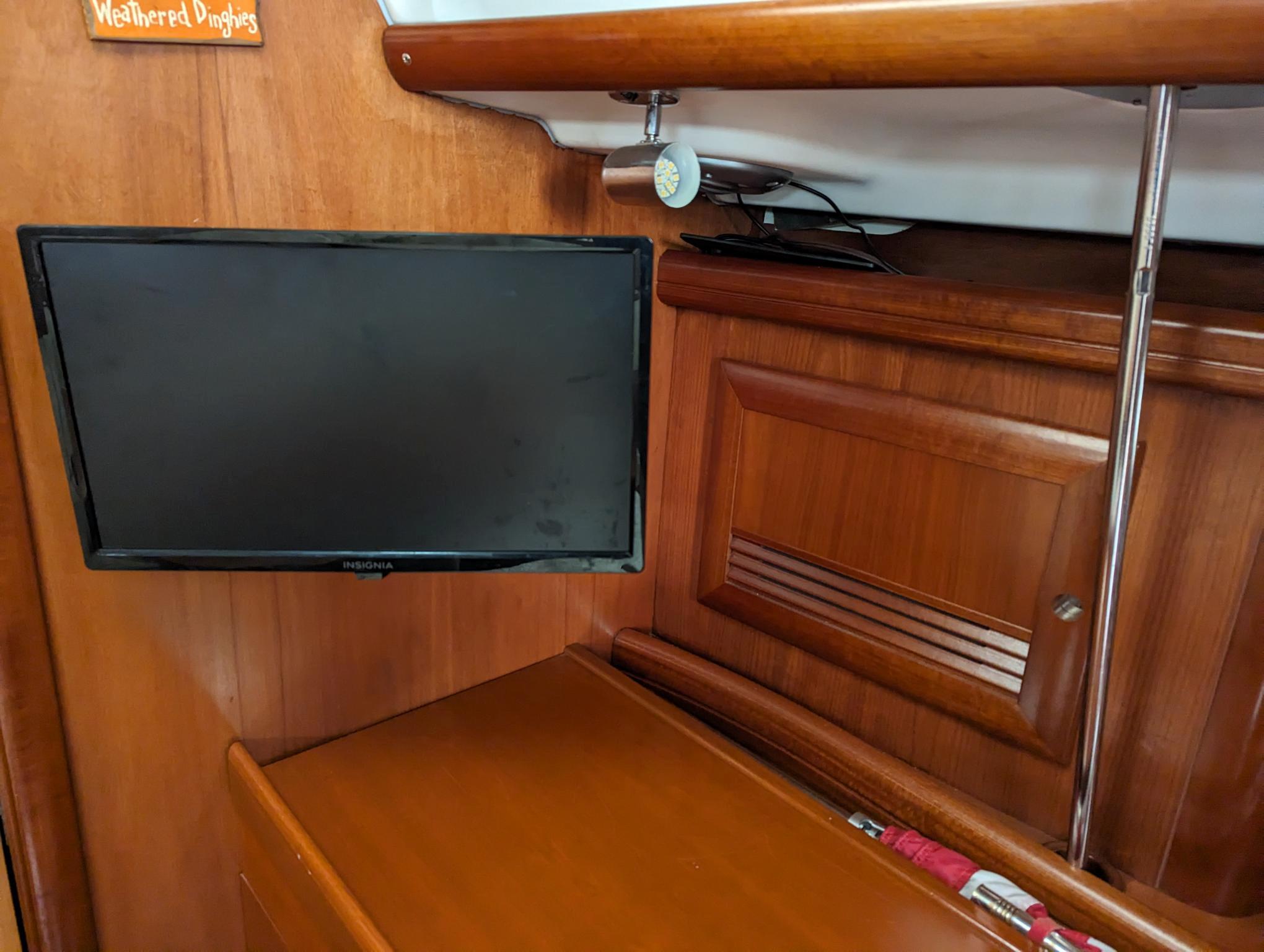 2005 Beneteau 393-18