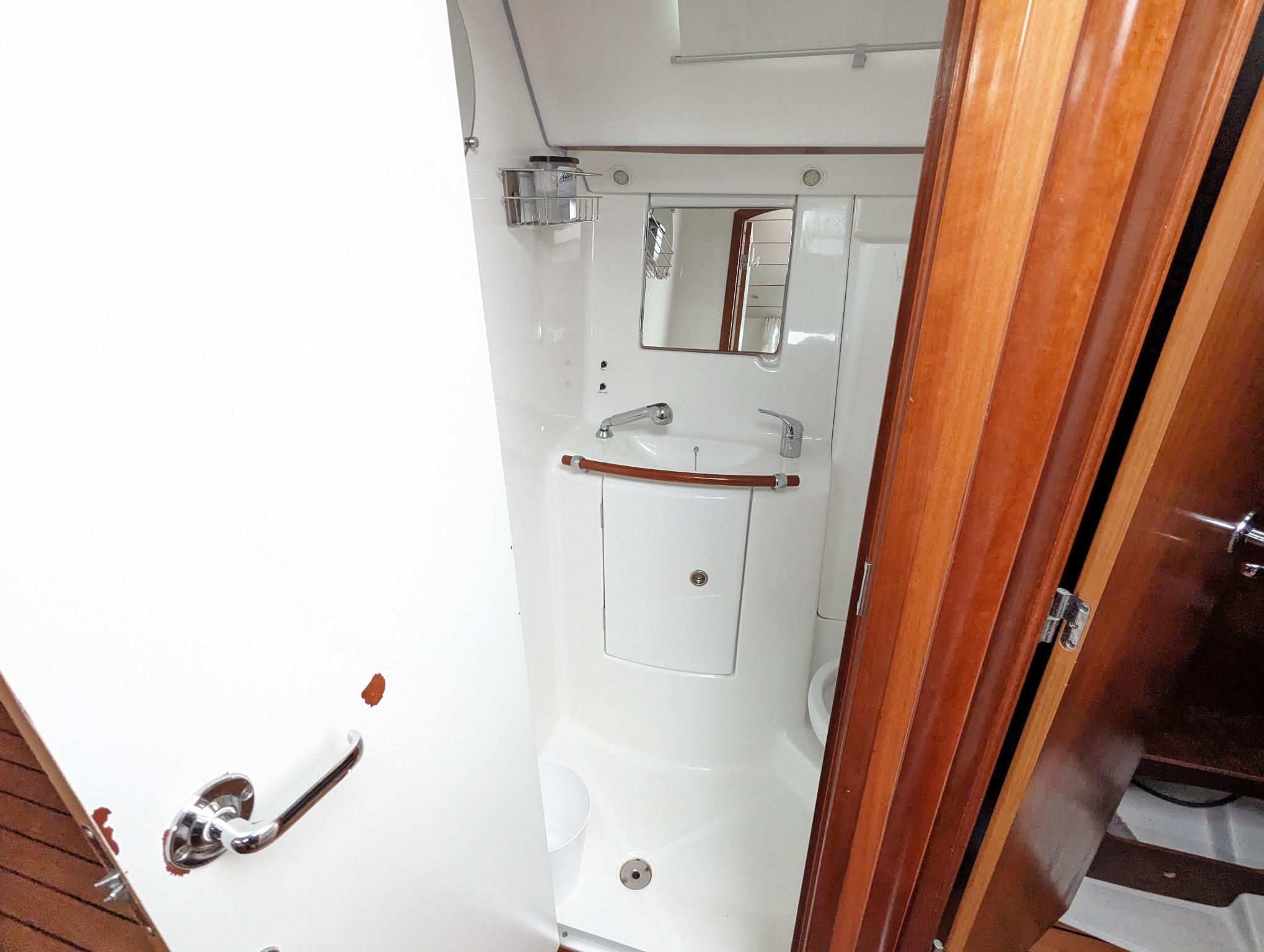 2005 Beneteau 393-23