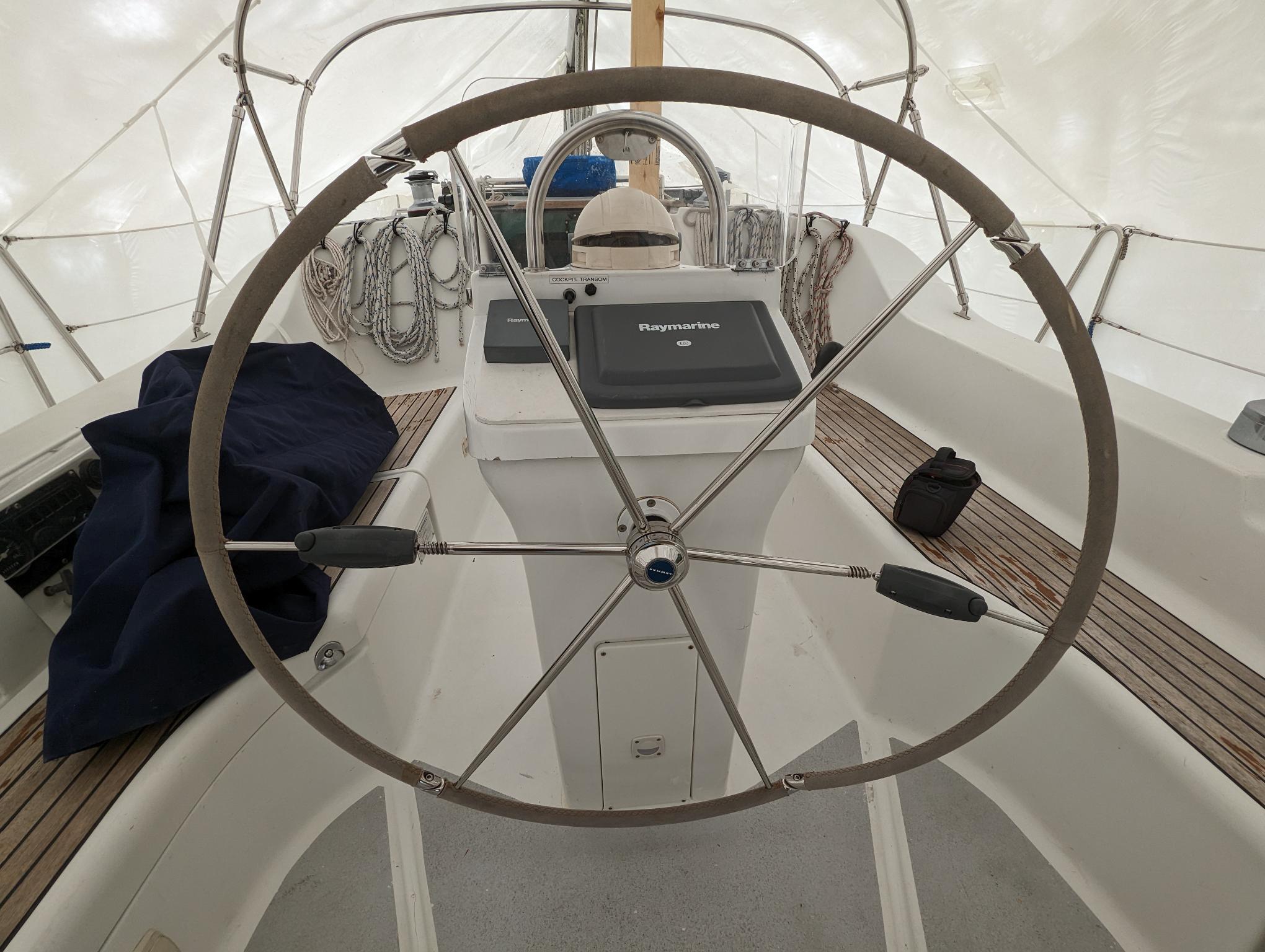2005 Beneteau 393-33