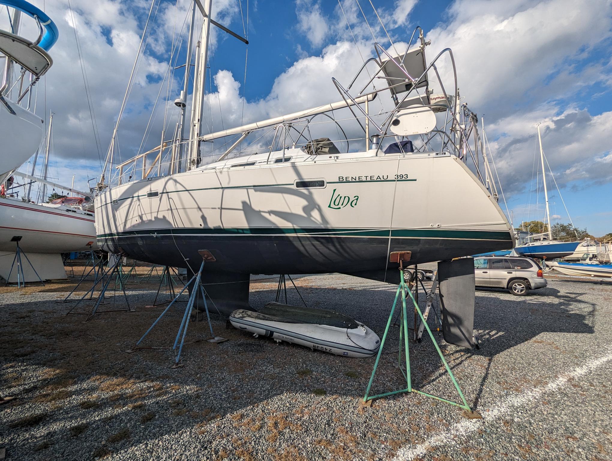 2005 Beneteau 393-2