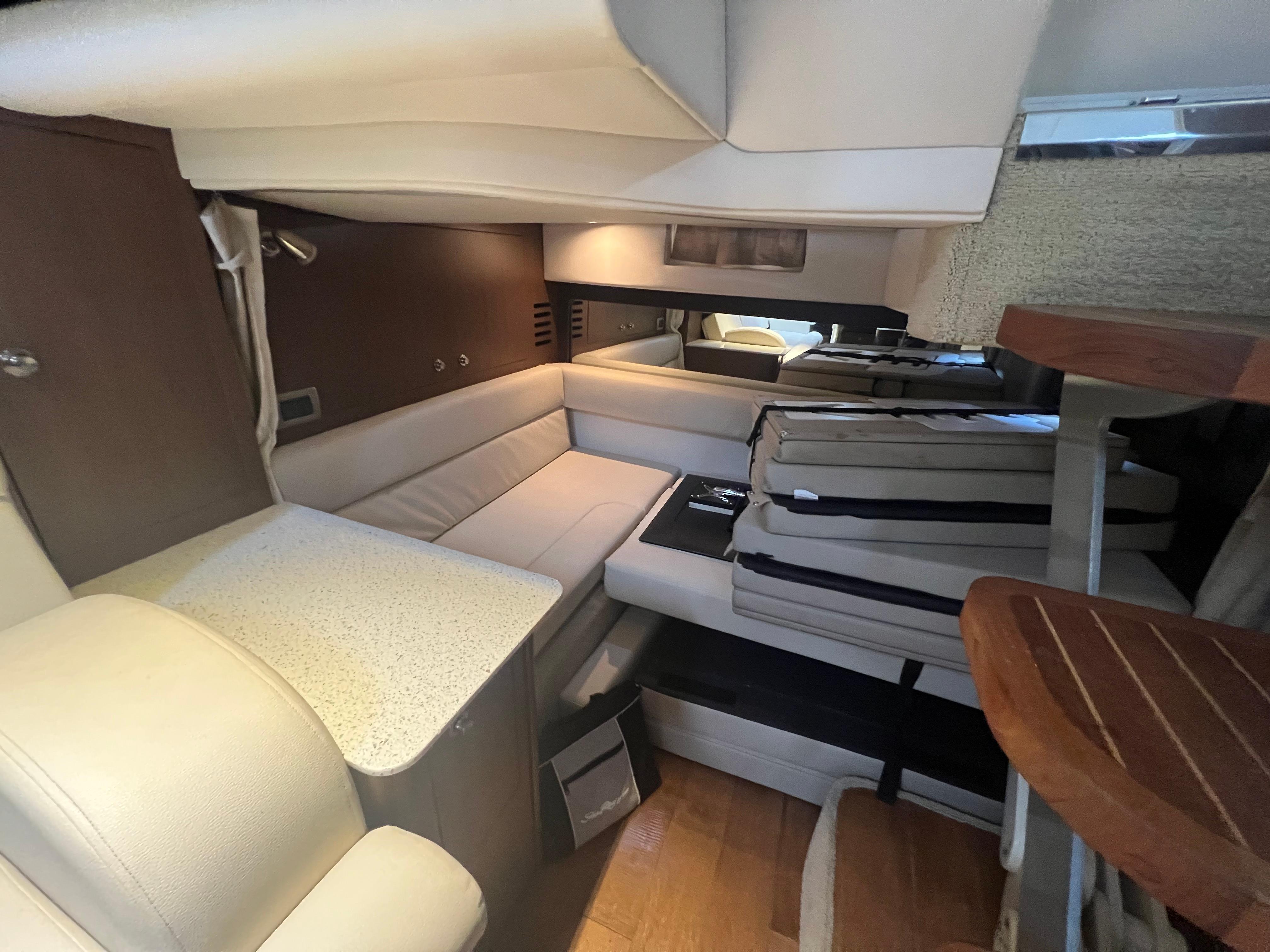 2016 Sea Ray 370 Sundancer