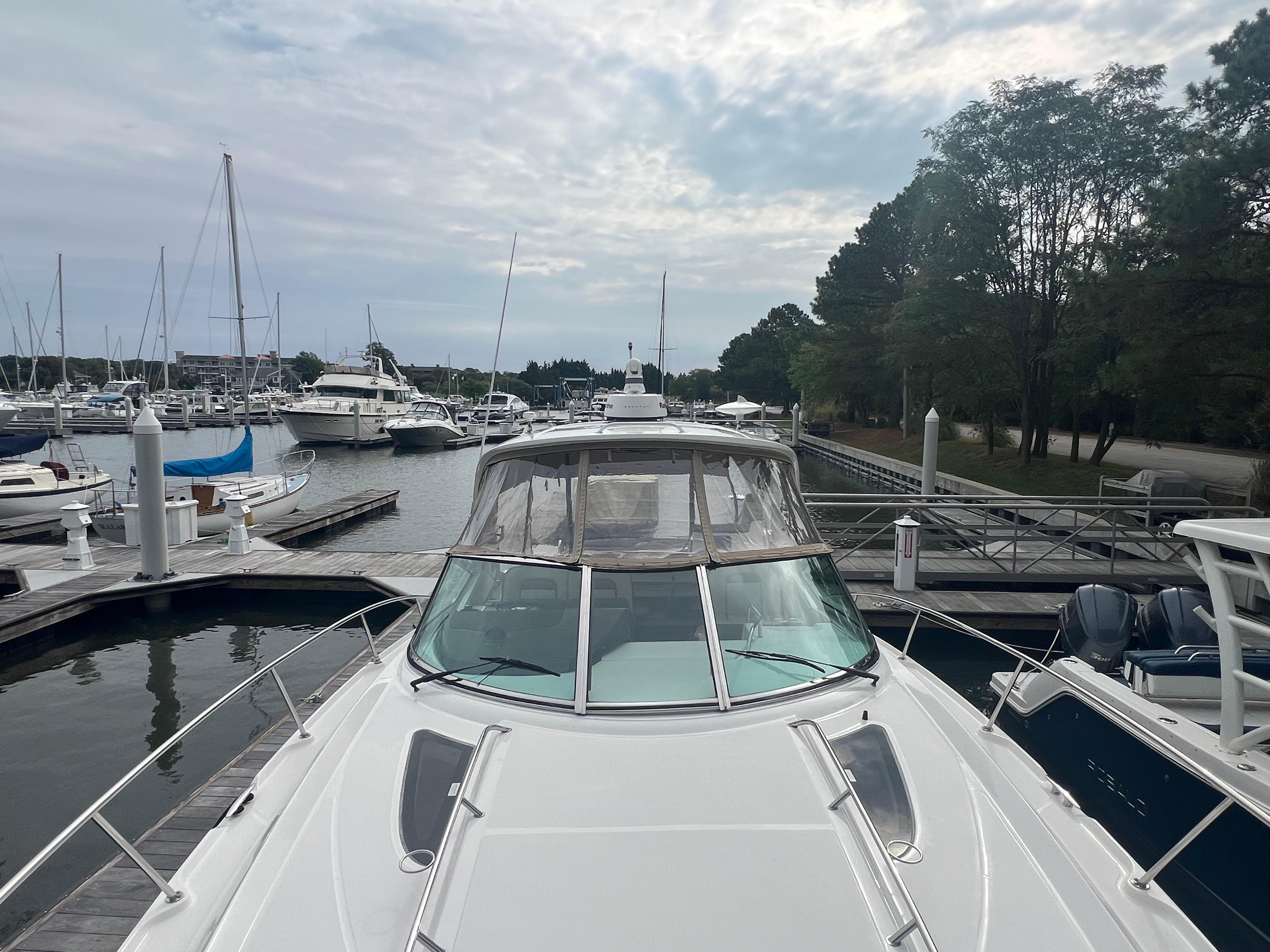 2016 Sea Ray 370 Sundancer