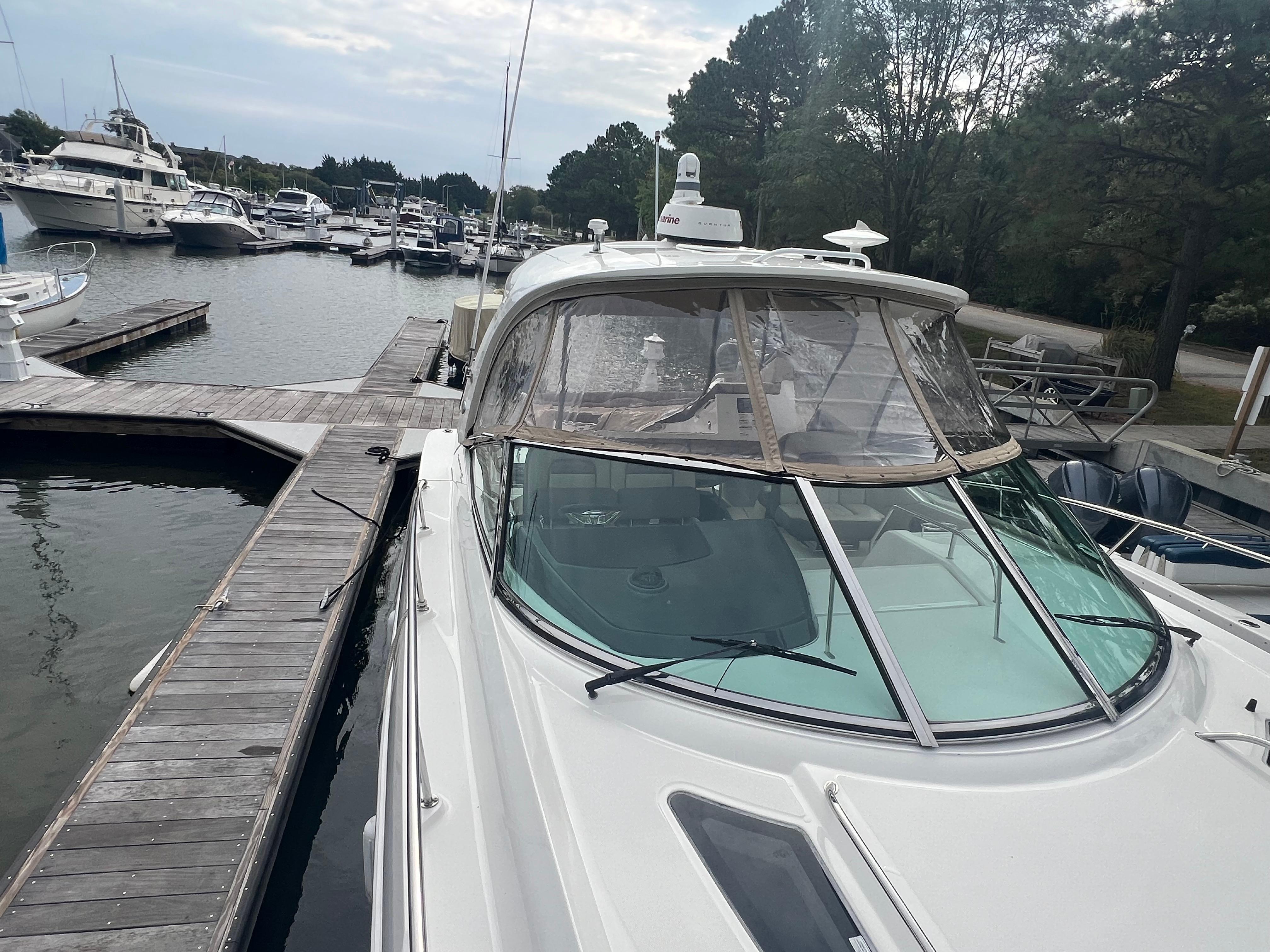 2016 Sea Ray 370 Sundancer