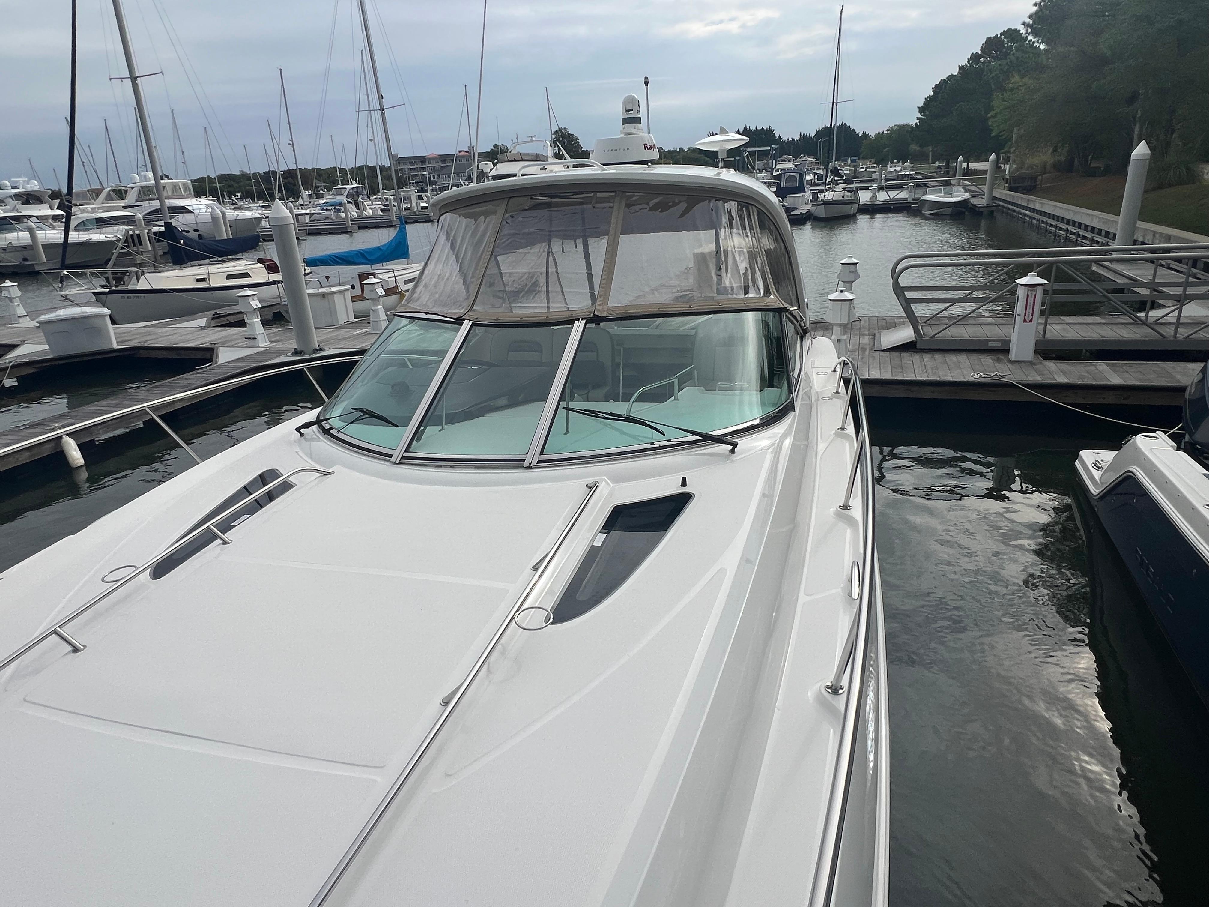 2016 Sea Ray 370 Sundancer