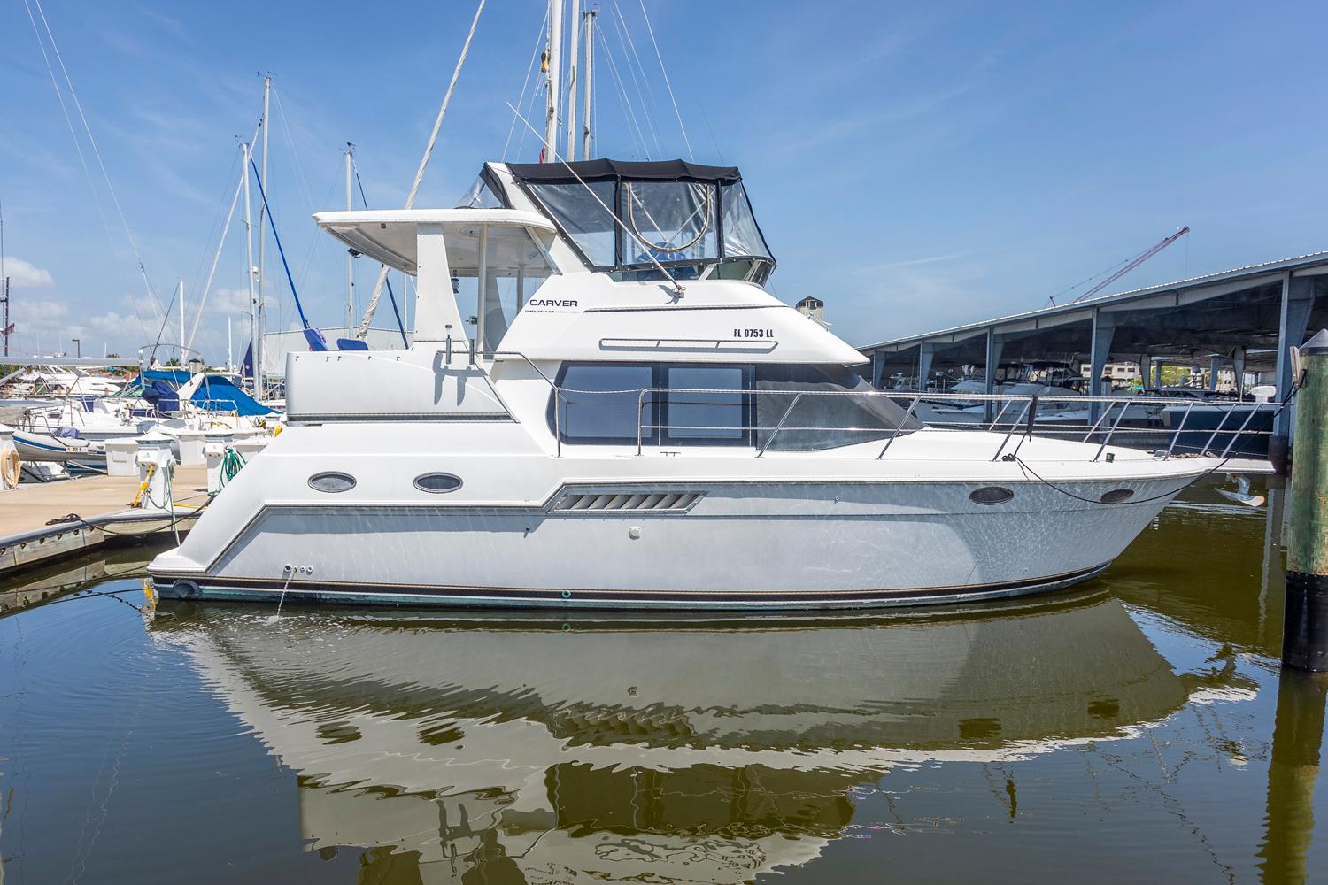 2000-carver-356-aft-cabin-motor-yacht-power-9781506-20250503232325771-1_XLARGE