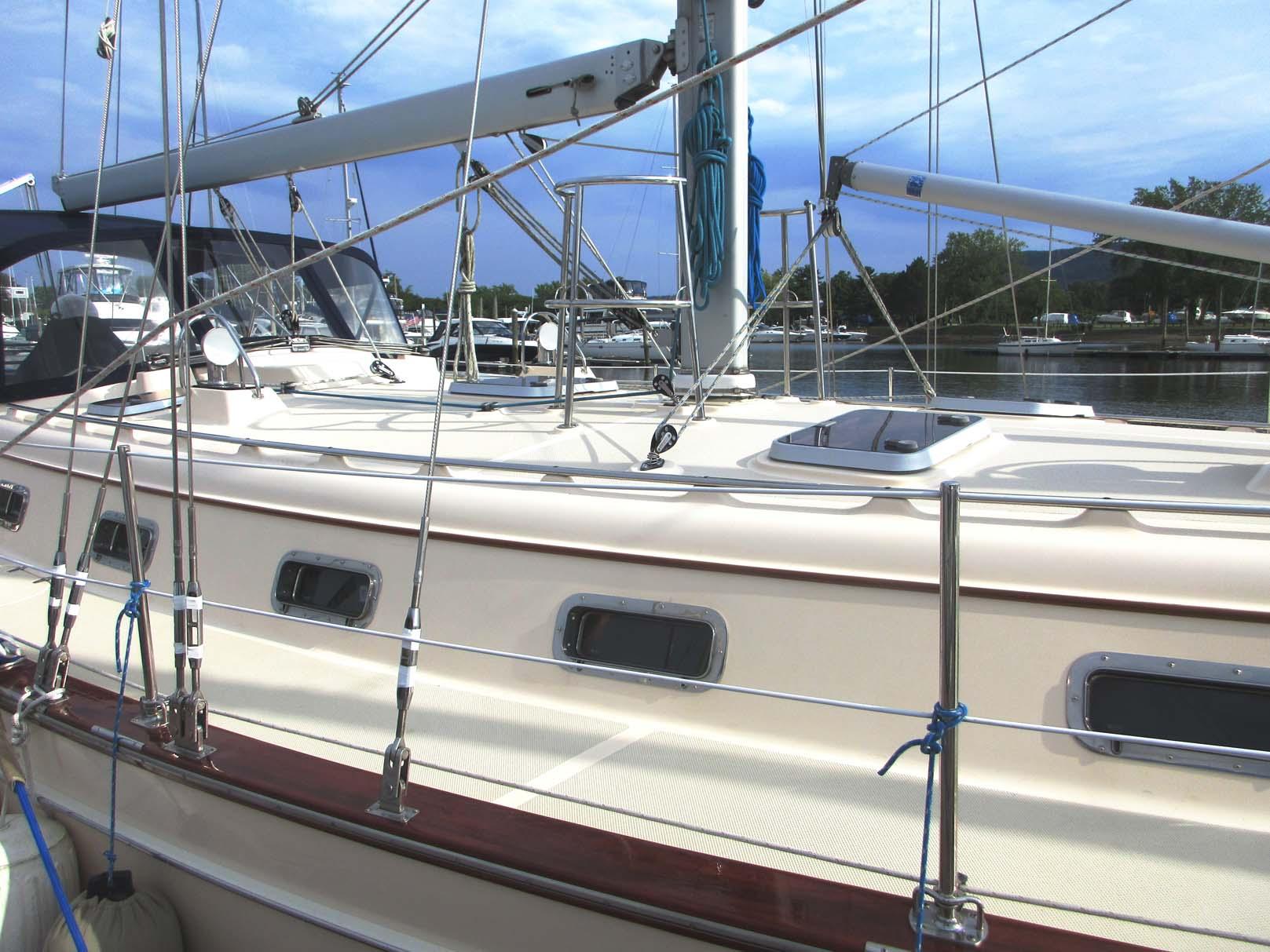 Newport RI Yacht Brokerage