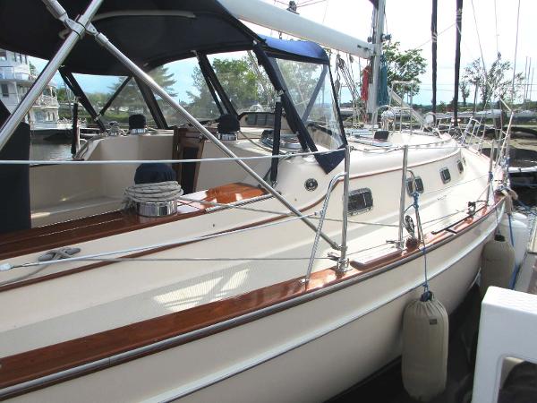42' Island Packet, Listing Number 100917616, - Photo No. 8