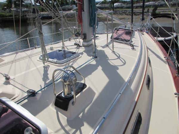 42' Island Packet, Listing Number 100917616, - Photo No. 9