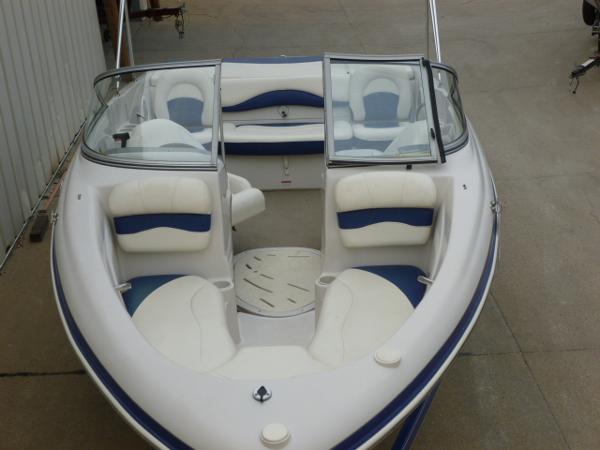 2008 Tahoe boat for sale, model of the boat is Q6 SF & Image # 15 of 18