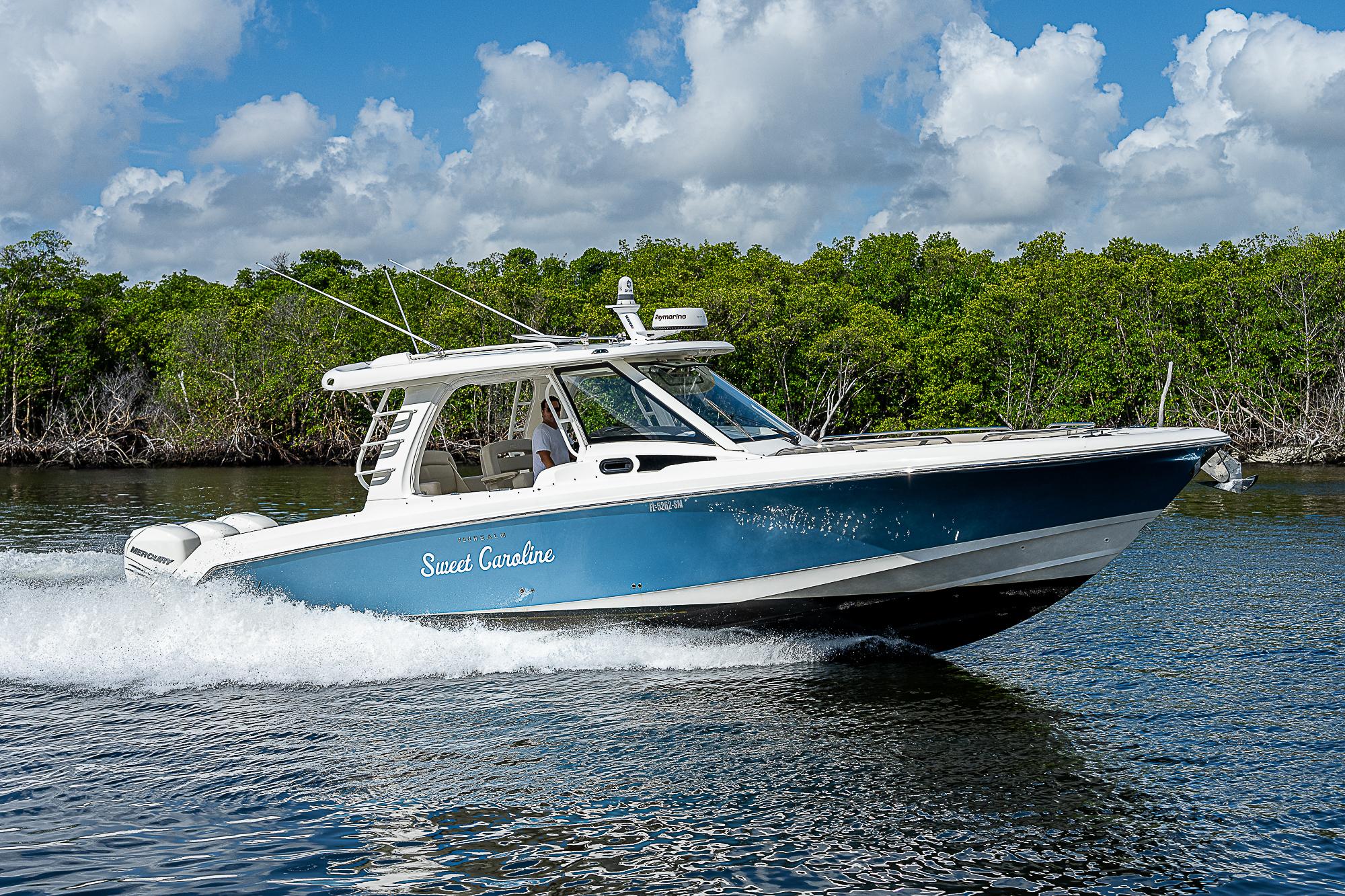 2019 Boston Whaler 350 realm