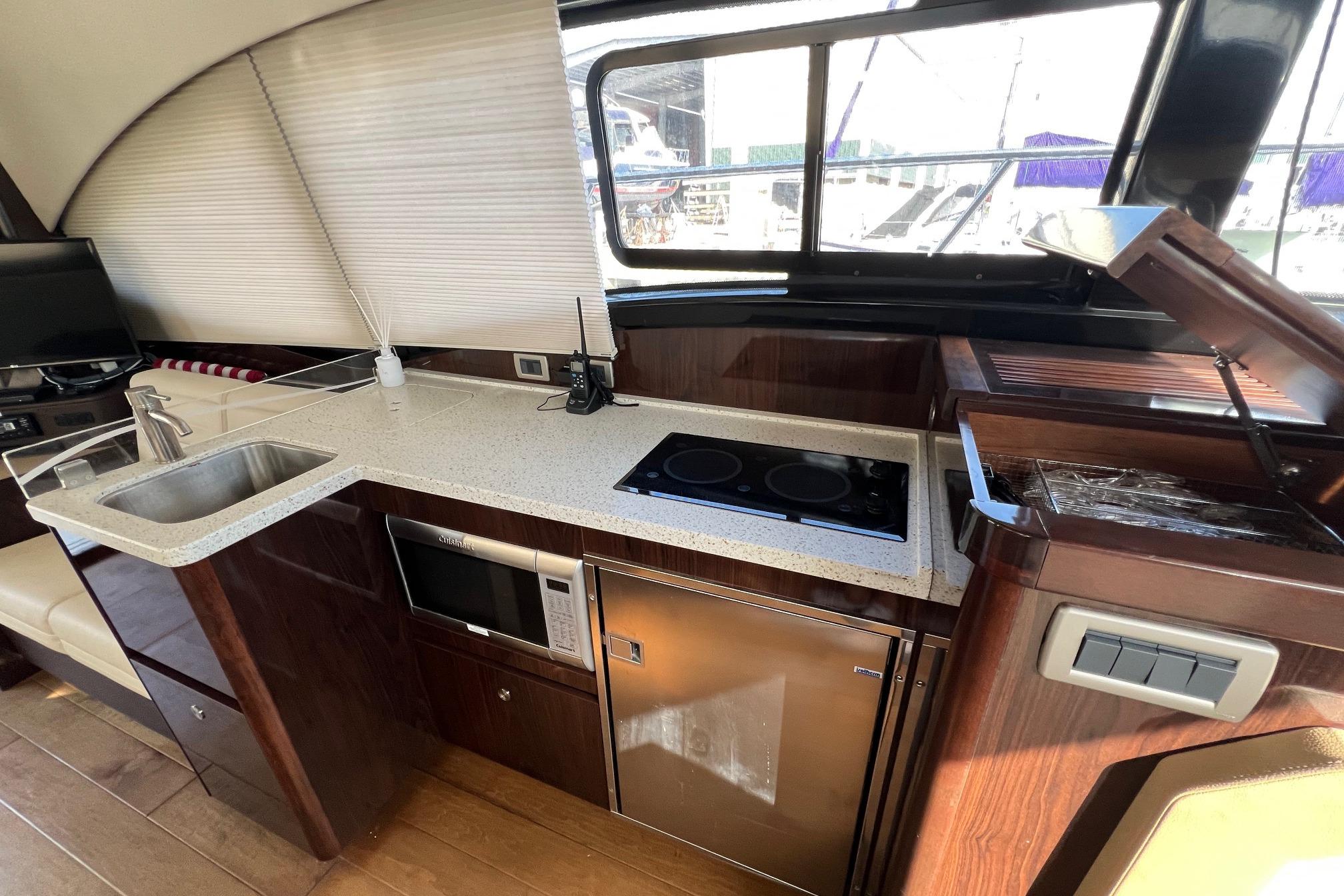 2017-sea-ray-sundancer-400-power-9791570-20250512214615603-1_XLARGE