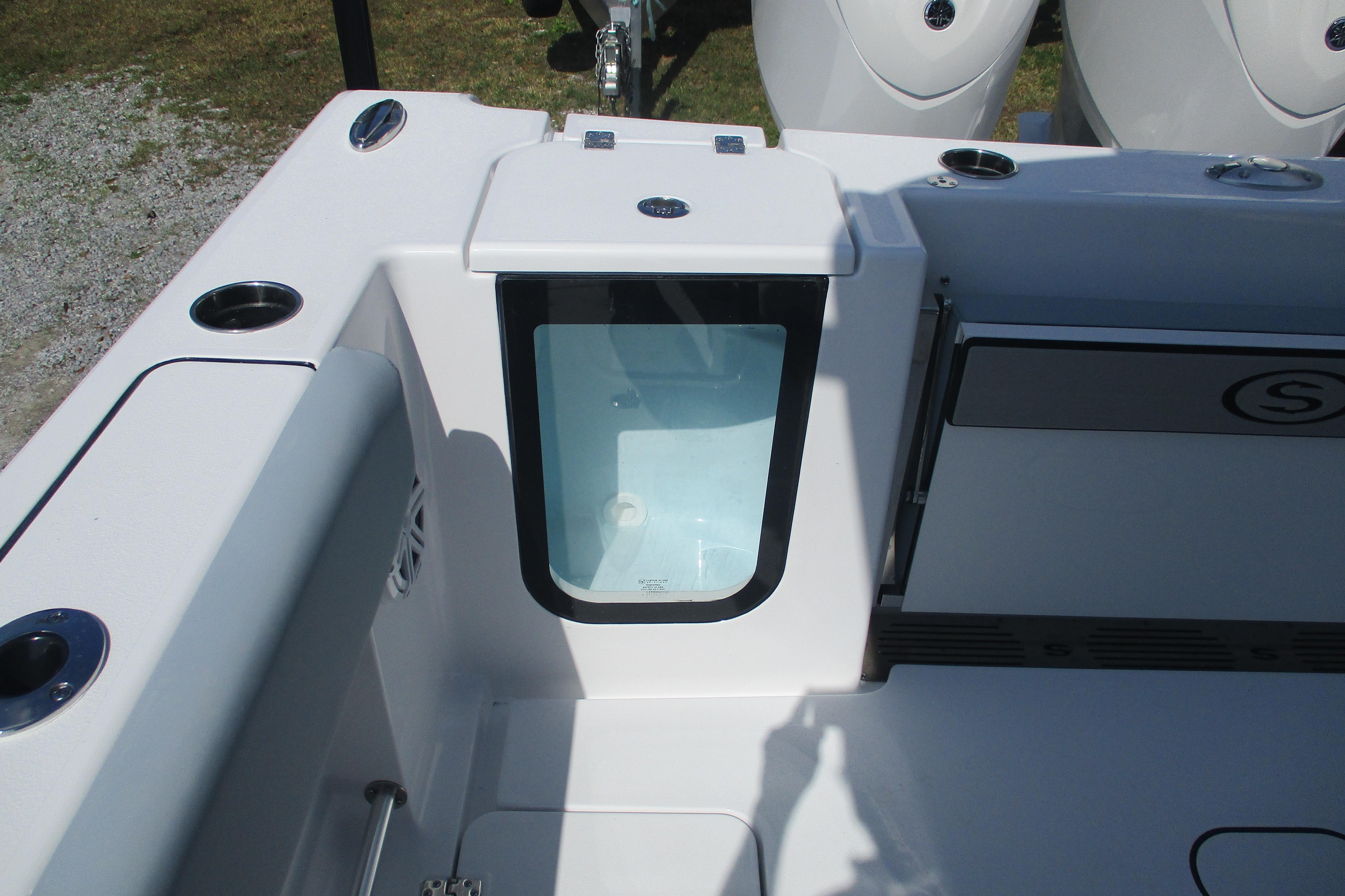 2026 Sportsman Open 252 Center Console-9