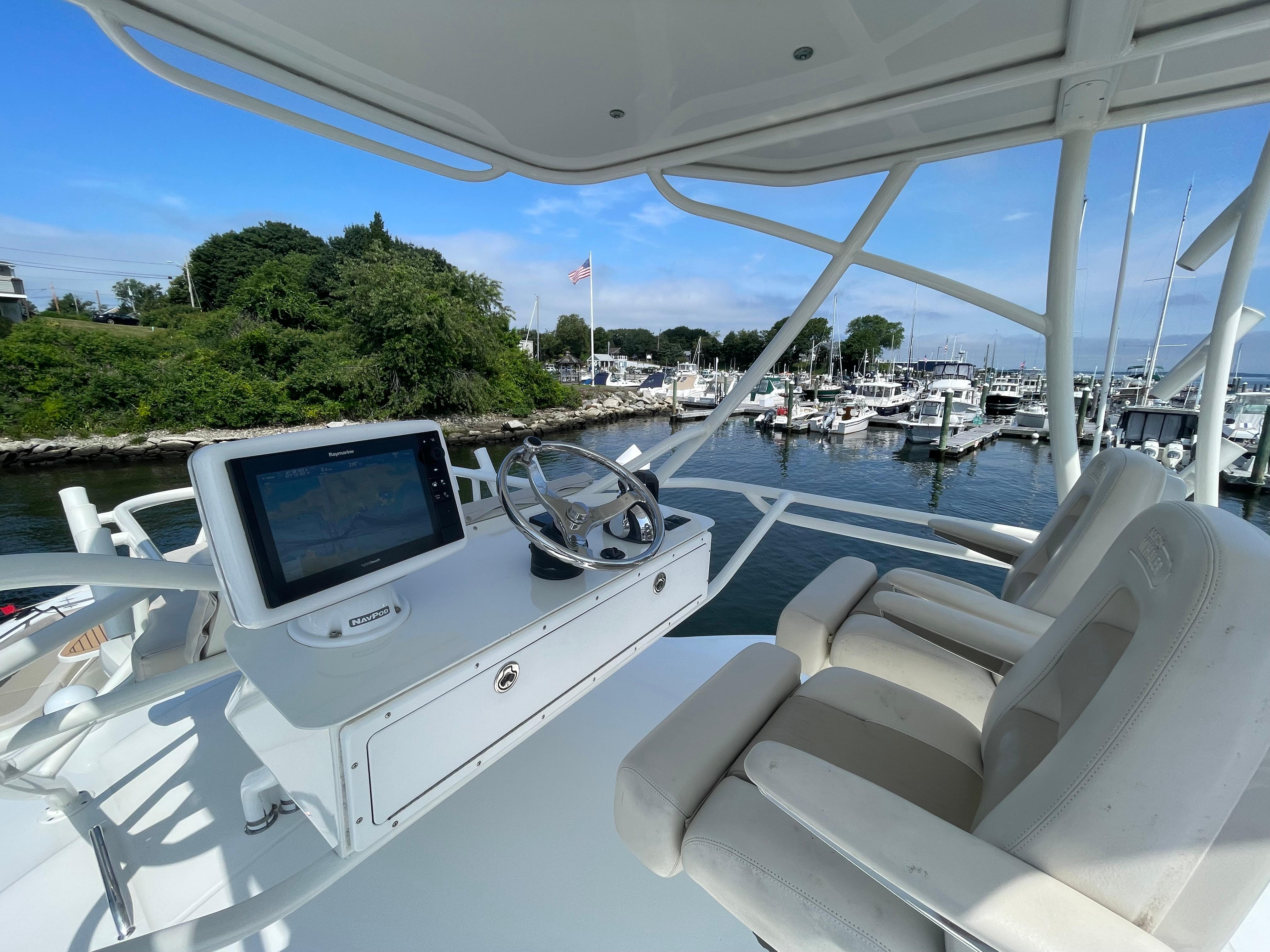 2017-boston-whaler-420-outrage-power-9771574-20250711103135134-1