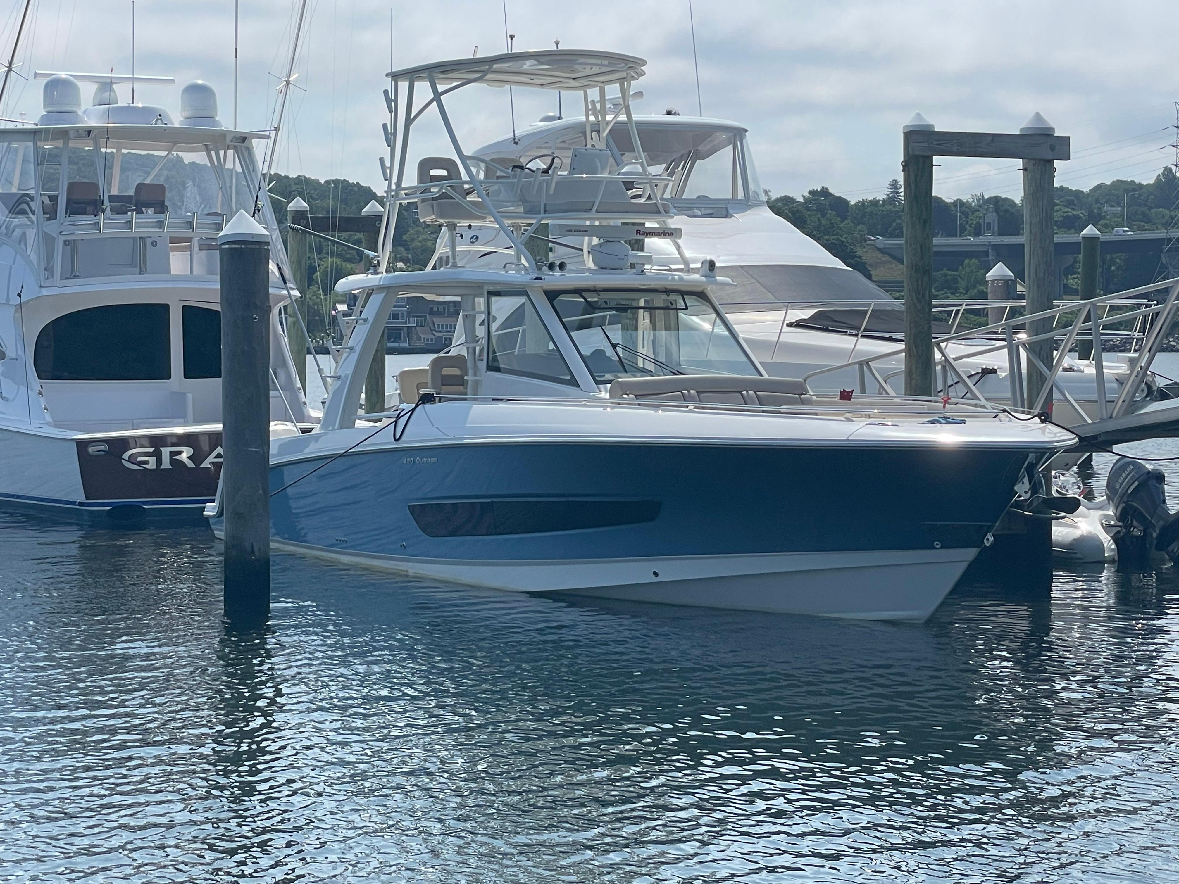 2017-boston-whaler-420-outrage-power-9771574-20250711103139395-1