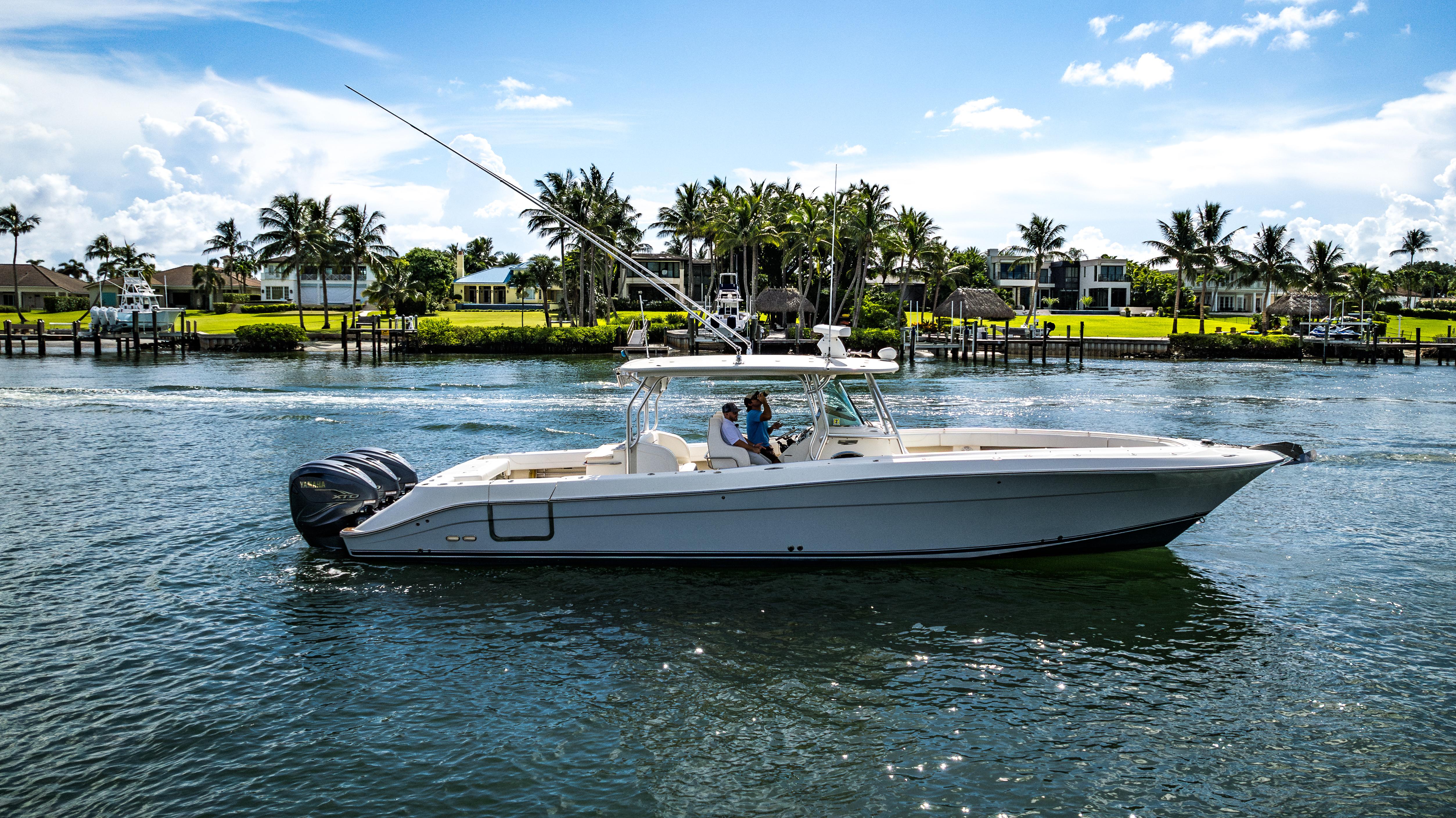 Compass Yacht Photos Pics 2012 Hydra-Sports - Exterior profile on the water