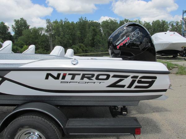 2022 Nitro boat for sale, model of the boat is Z-19 Sport & Image # 2 of 13