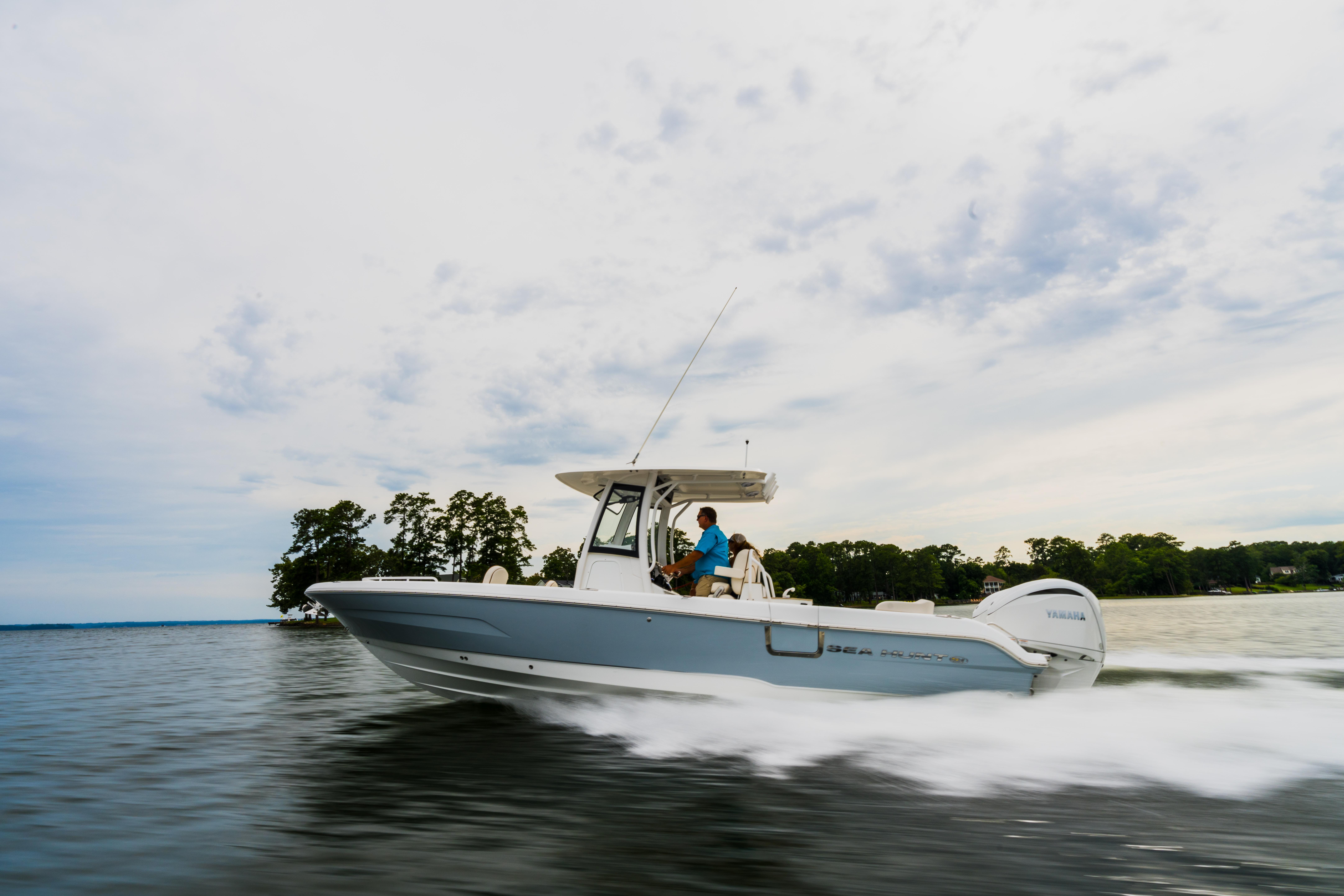 2024 Sea Hunt Escape 28