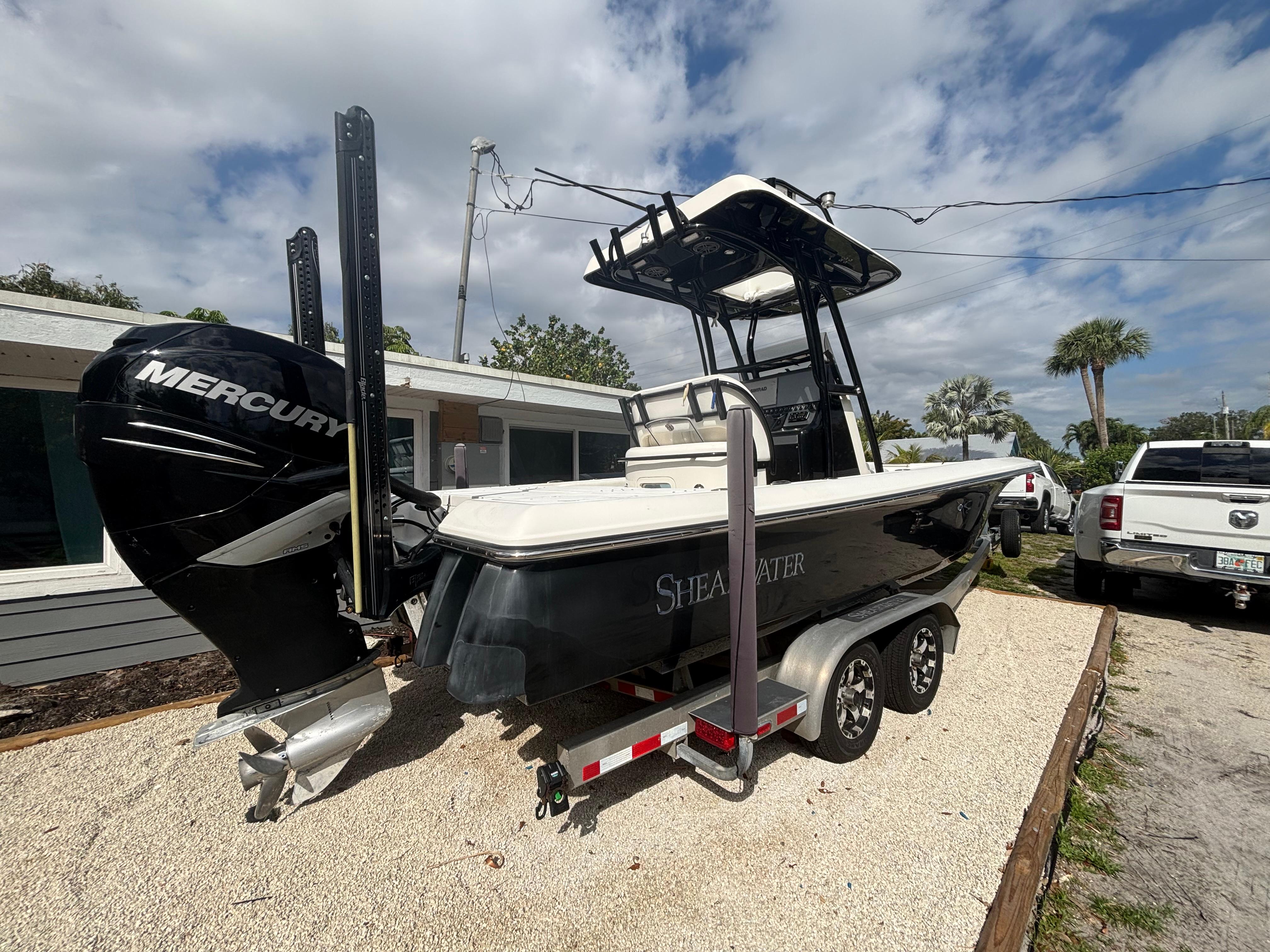 2016-shearwater-260-carolina-bay-power-9771590-20250425070934831-1_XLARGE