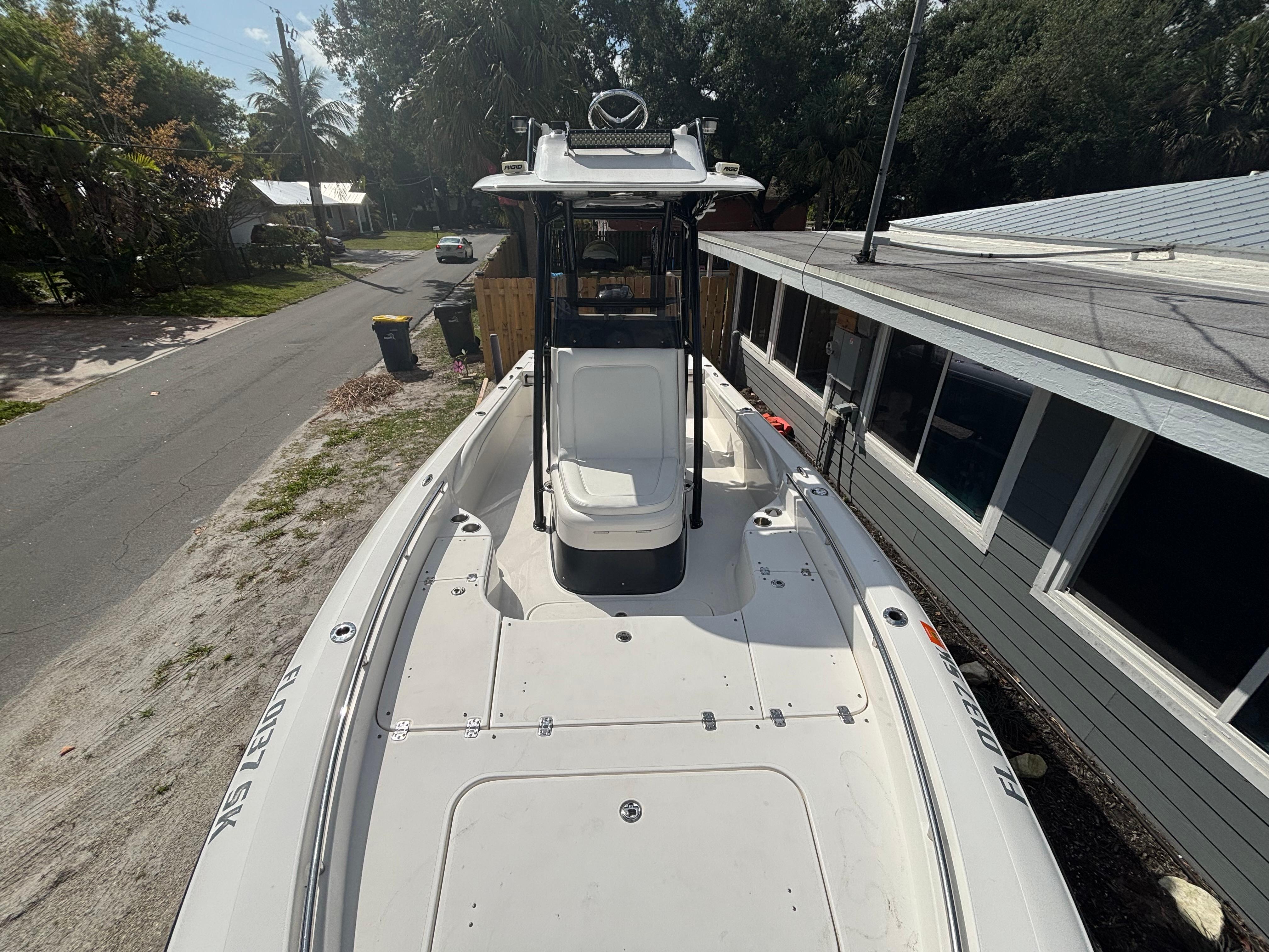 2016-shearwater-260-carolina-bay-power-9771590-20250425071032038-1_XLARGE