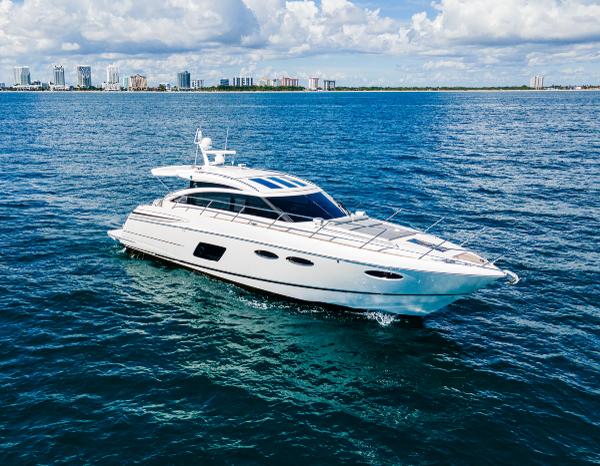 2015 Princess V52