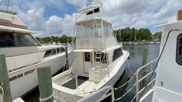 36' Hatteras, Listing Number 100917052, - Photo No. 3