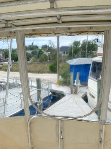 36' Hatteras, Listing Number 100917052, - Photo No. 39