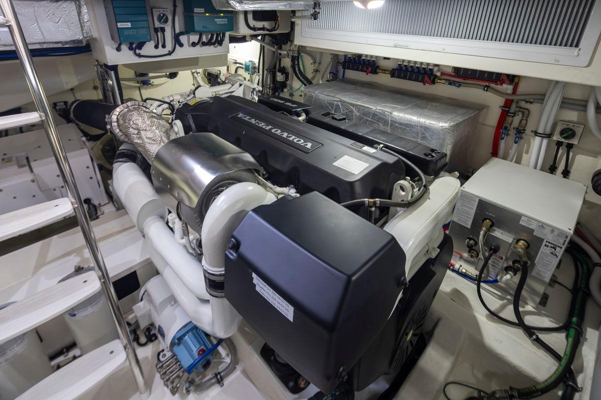 2021 Riviera 505 SUV #TBRB50018LLC inventory image at Sun Country Yachts, South Lake Union (Seattle)