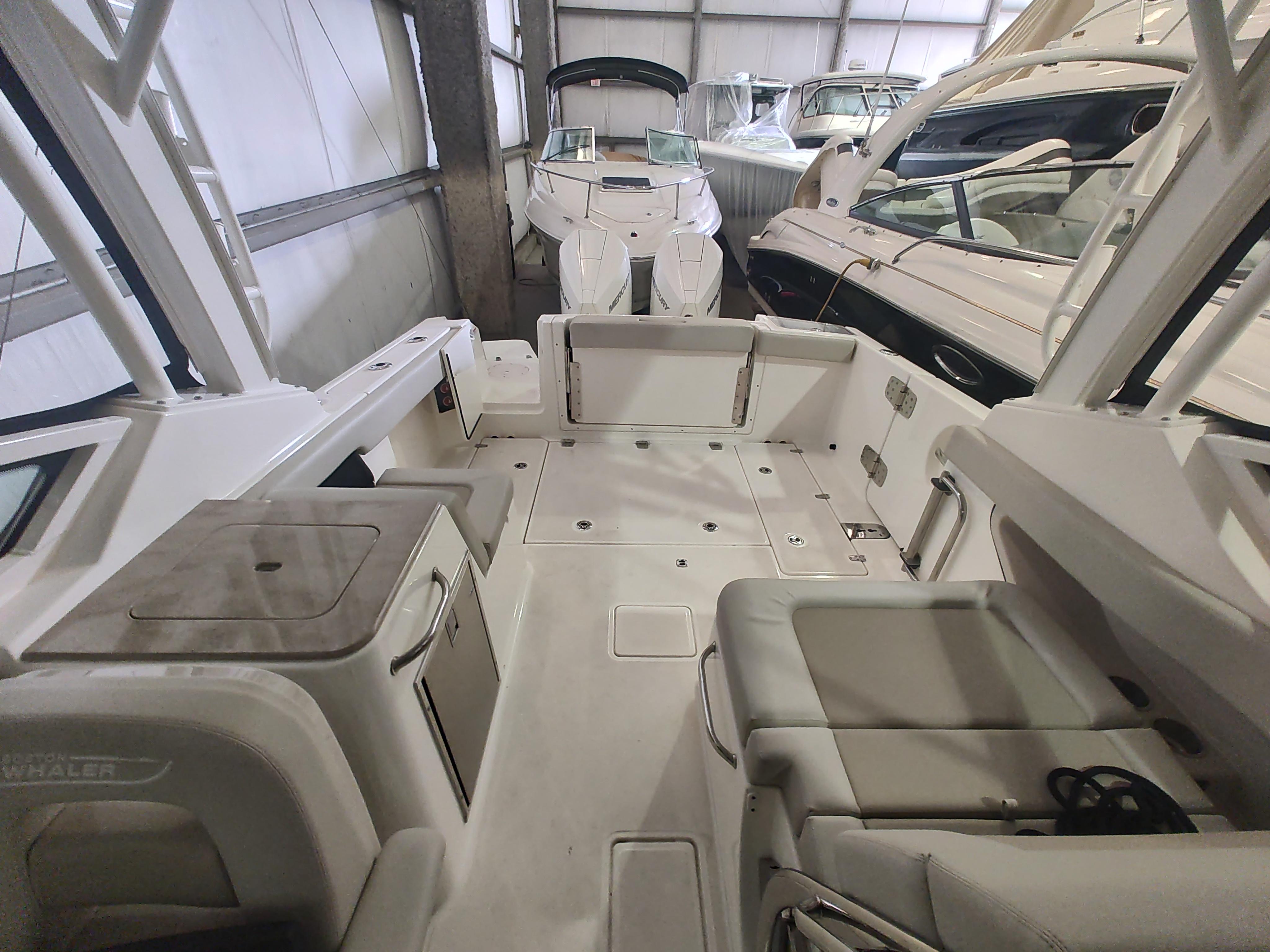 2021-boston-whaler-280-vantage-power-9381597-20240507093508543-1_XLARGE