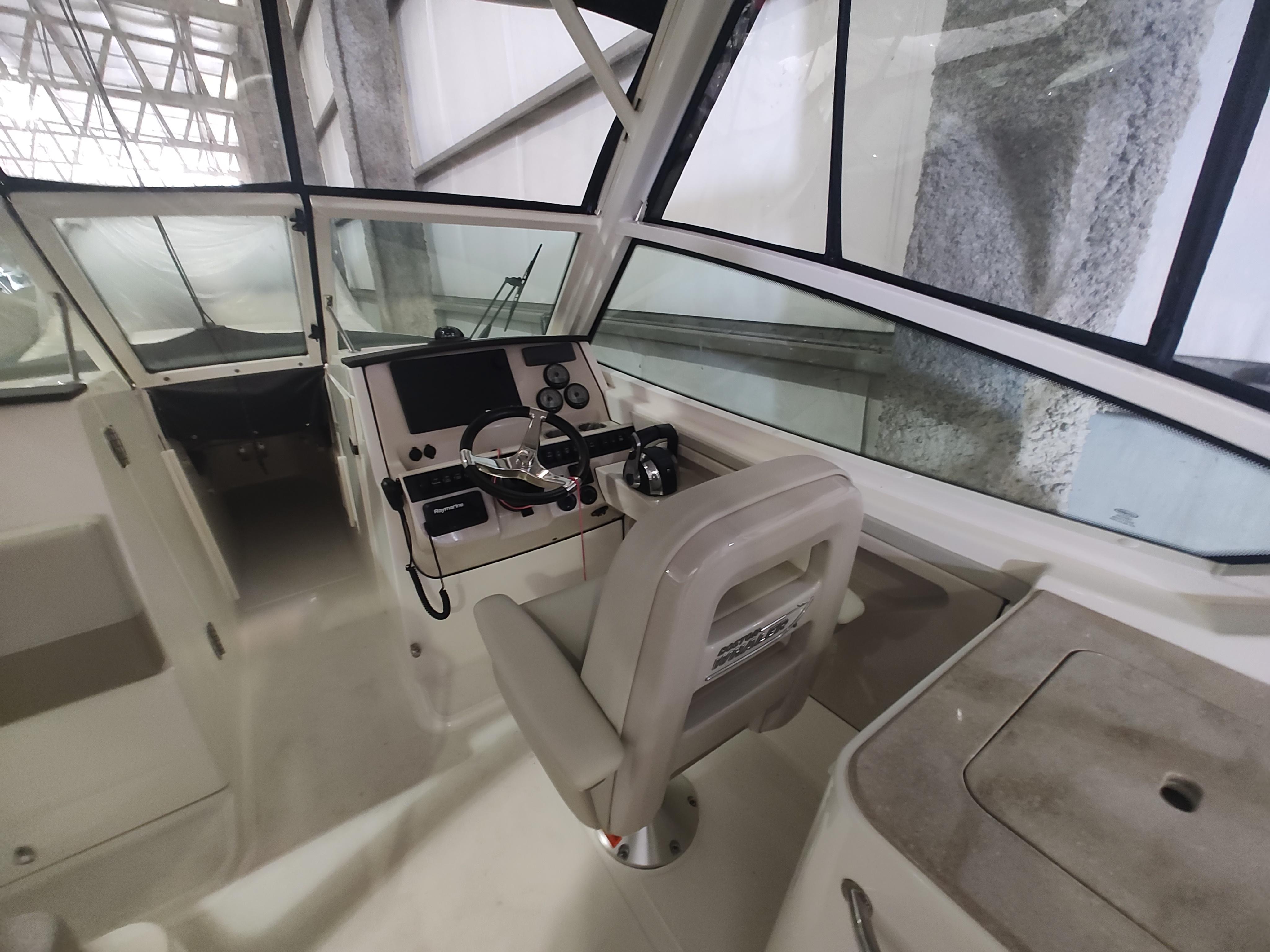 2021-boston-whaler-280-vantage-power-9381597-20240507093534363-1_XLARGE