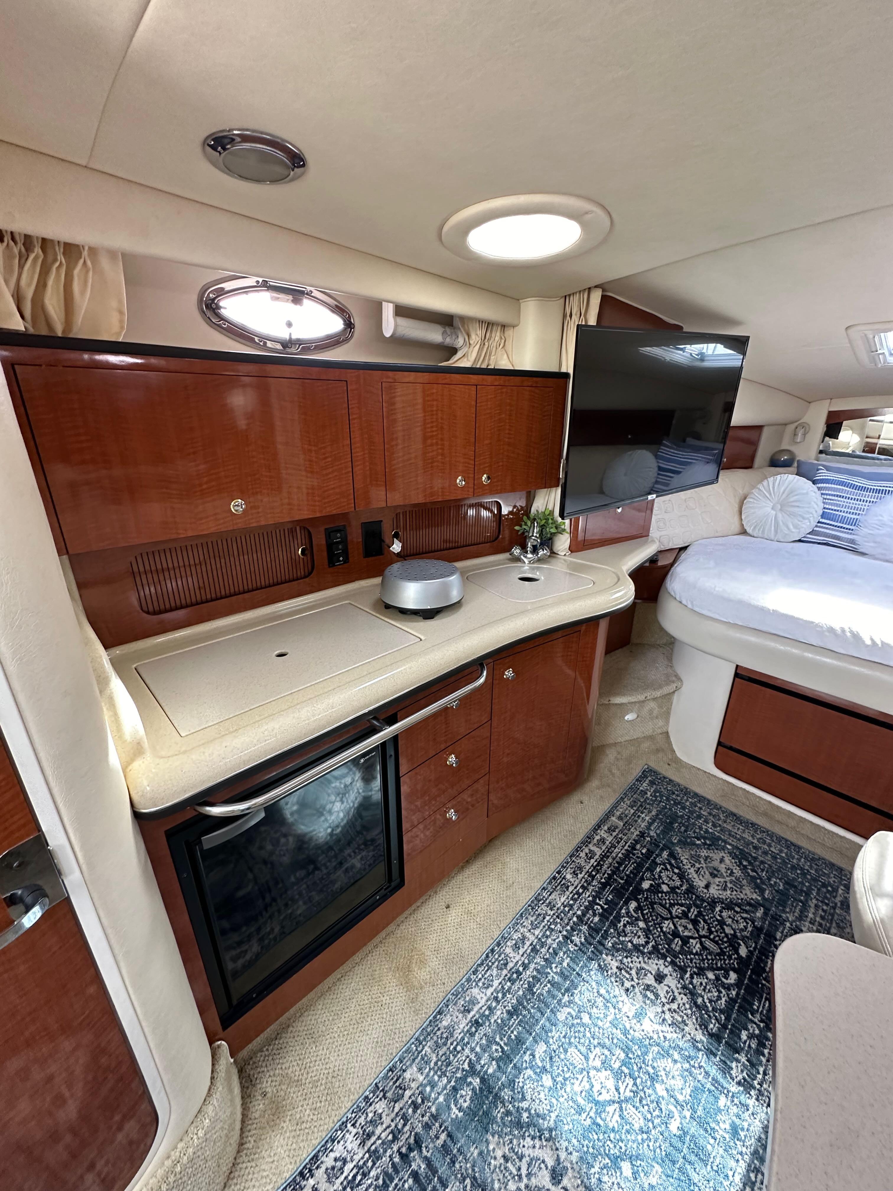 2003-sea-ray-320-sundancer-power-9791610-20250512210447106-1_XLARGE