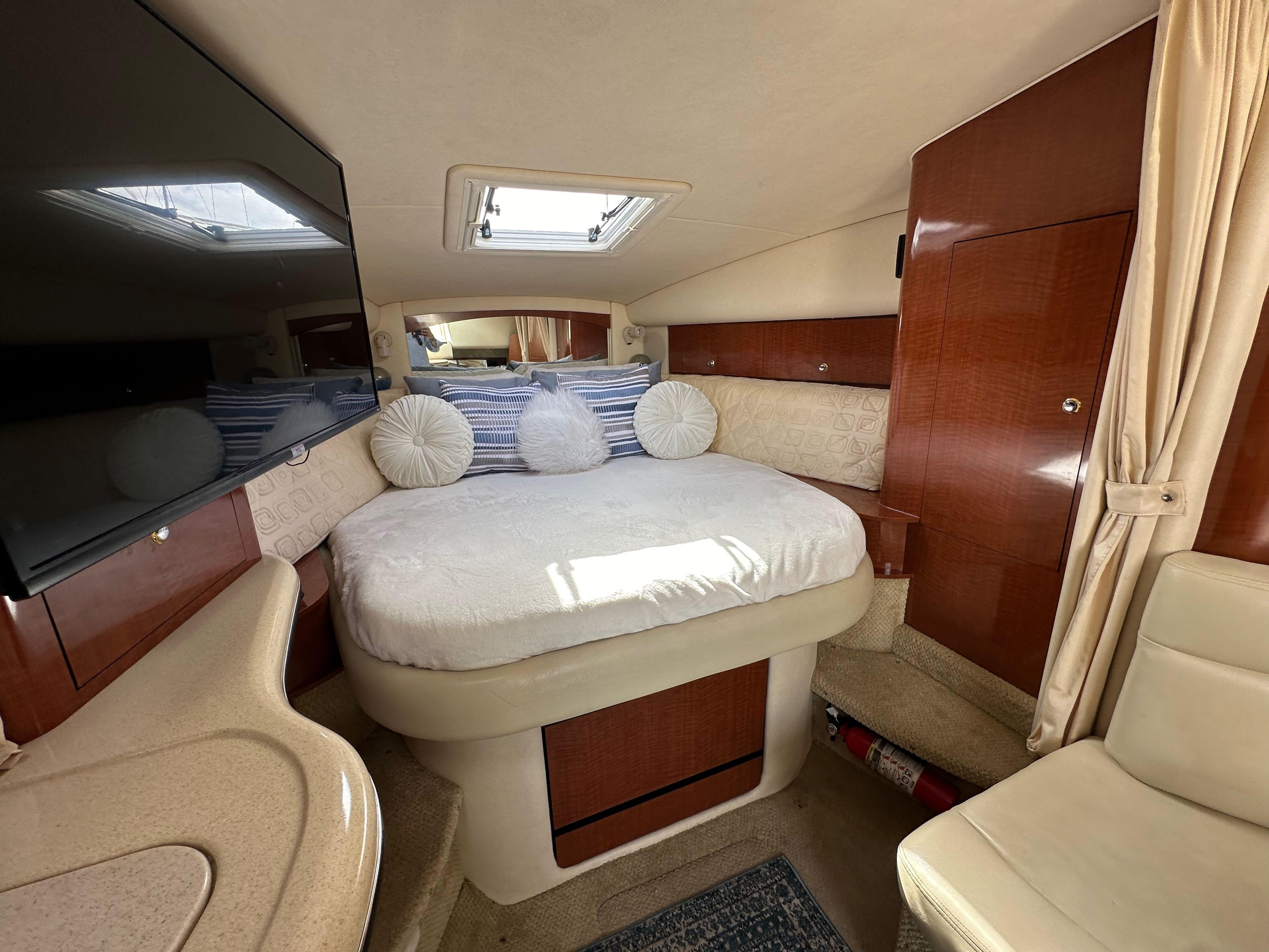 2003-sea-ray-320-sundancer-power-9791610-20250512210512586-1_XLARGE