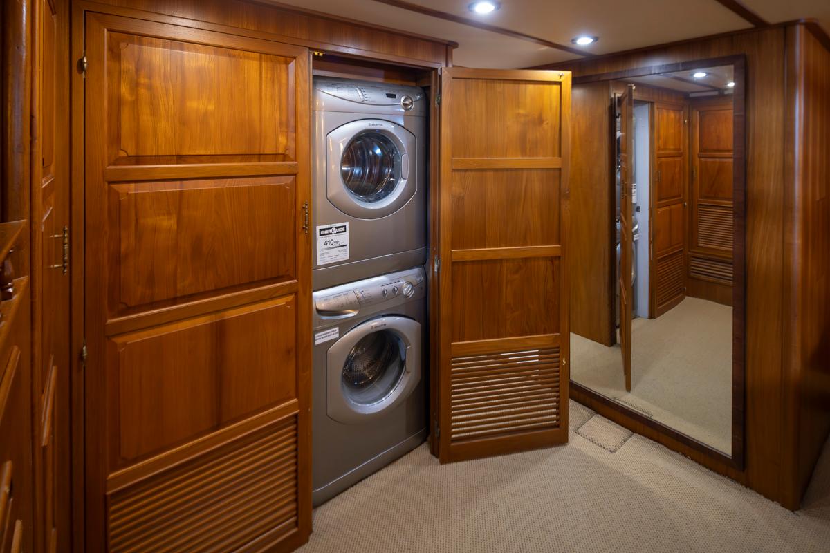 1979 Davis Trawler #TBRB9358G inventory image at Sun Country Yachts, South Lake Union (Seattle) 1979 Davis Trawler #TBRB9358G inventory image at Sun Country Yachts, South Lake Union (Seattle)