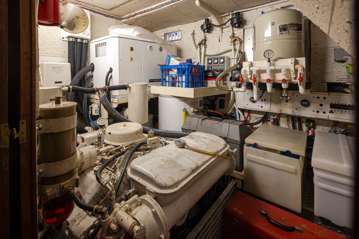 1979 Davis Trawler #TBRB9358G inventory image at Sun Country Yachts, South Lake Union (Seattle) 1979 Davis Trawler #TBRB9358G inventory image at Sun Country Yachts, South Lake Union (Seattle)