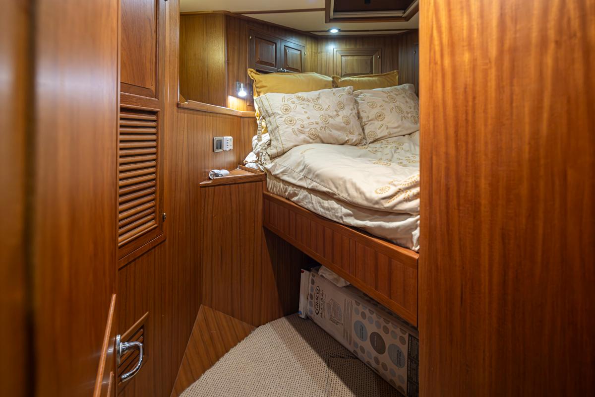 1979 Davis Trawler #TBRB9358G inventory image at Sun Country Yachts, South Lake Union (Seattle) 1979 Davis Trawler #TBRB9358G inventory image at Sun Country Yachts, South Lake Union (Seattle)