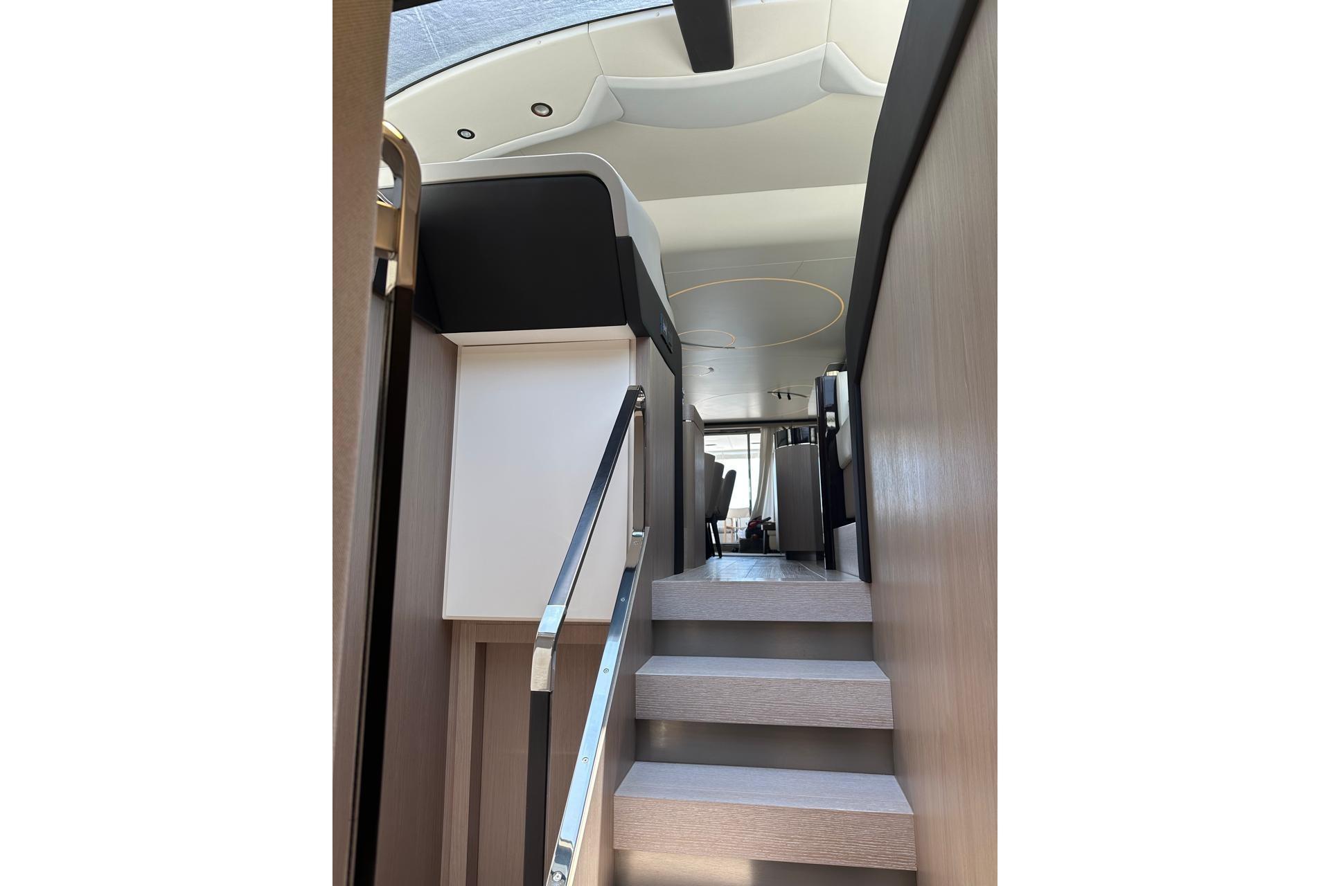 2021 Azimut 74 