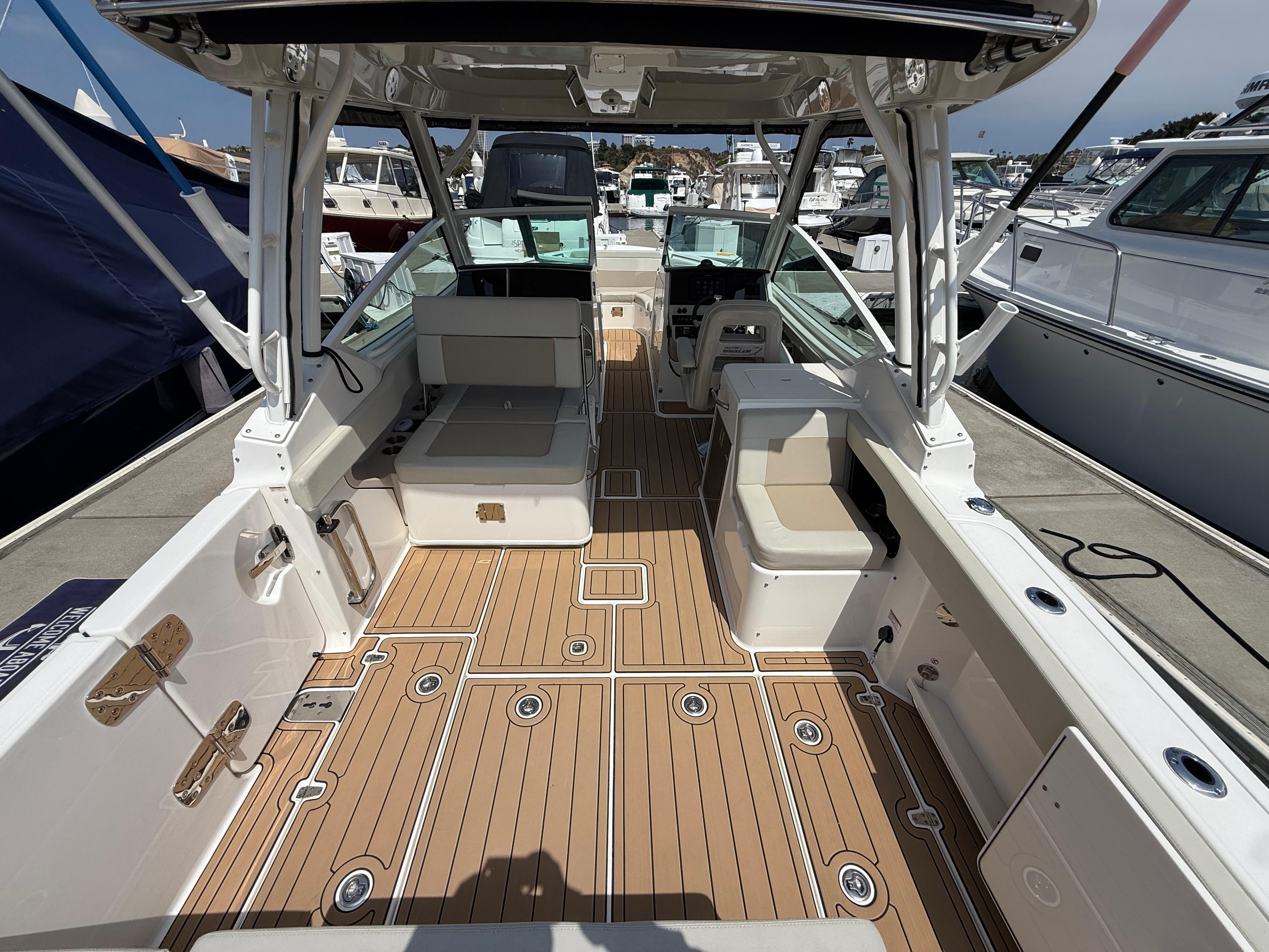 2023 Boston Whaler 280 Vantage #TBMB0173H inventory image at Sun Country Marine Group, Newport Beach 2023 Boston Whaler 280 Vantage #TBMB0173H inventory image at Sun Country Marine Group, Newport Beach