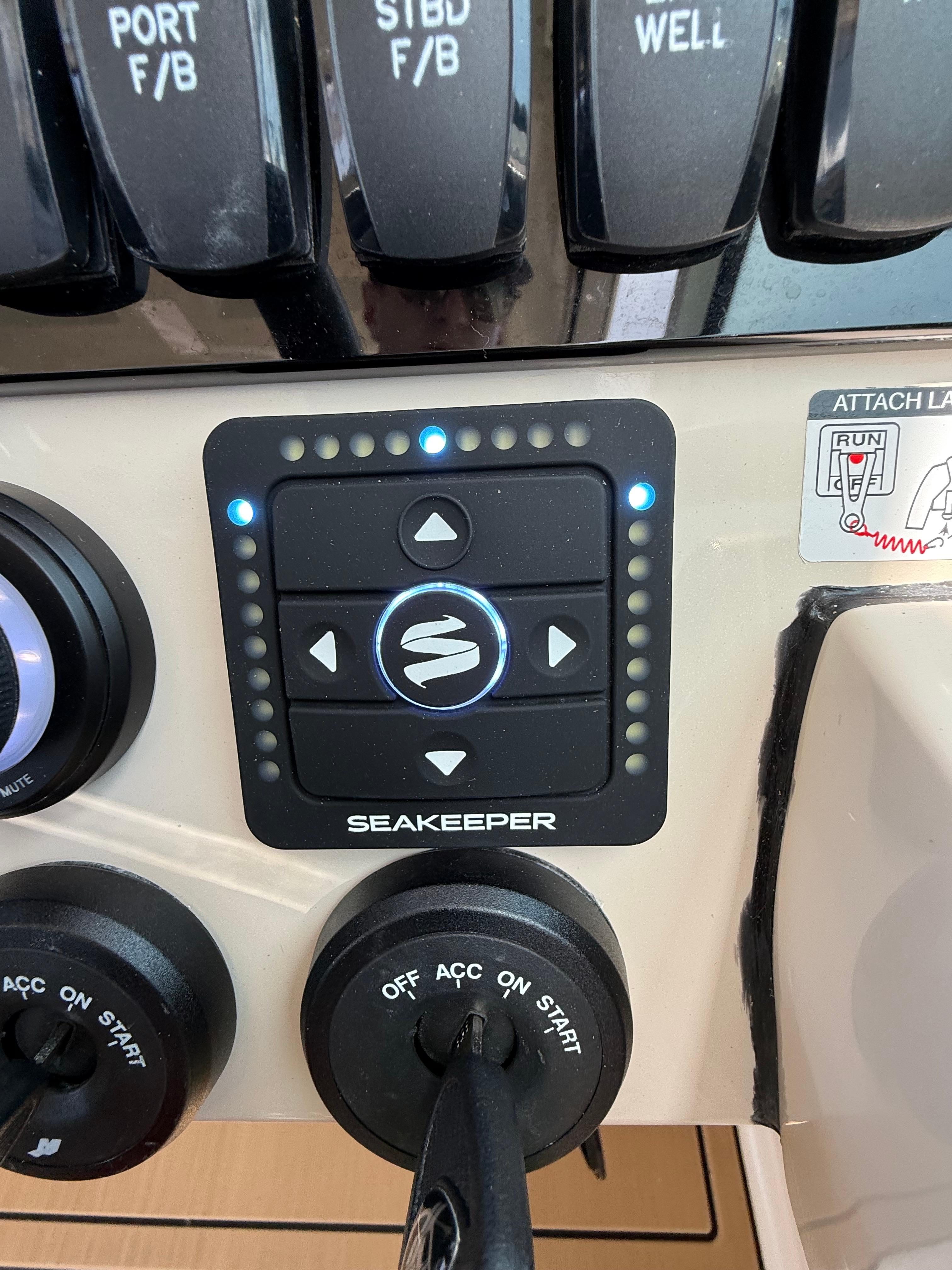 2023 Boston Whaler 280 Vantage #TBMB0173H inventory image at Sun Country Marine Group, Newport Beach 2023 Boston Whaler 280 Vantage #TBMB0173H inventory image at Sun Country Marine Group, Newport Beach