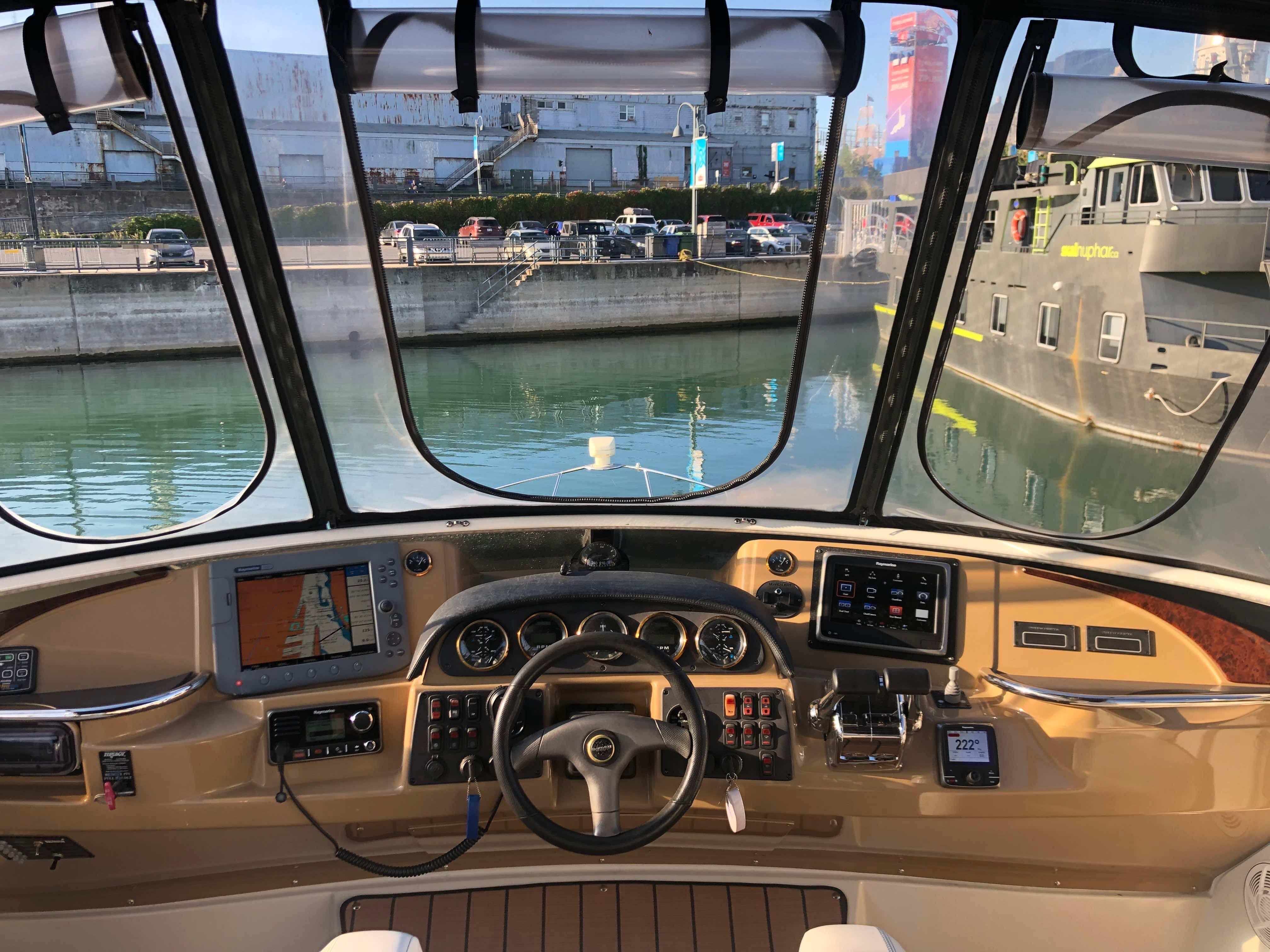 2004-carver-444-cockpit-motor-yacht-power-9761620-20250416193448133-1_XLARGE